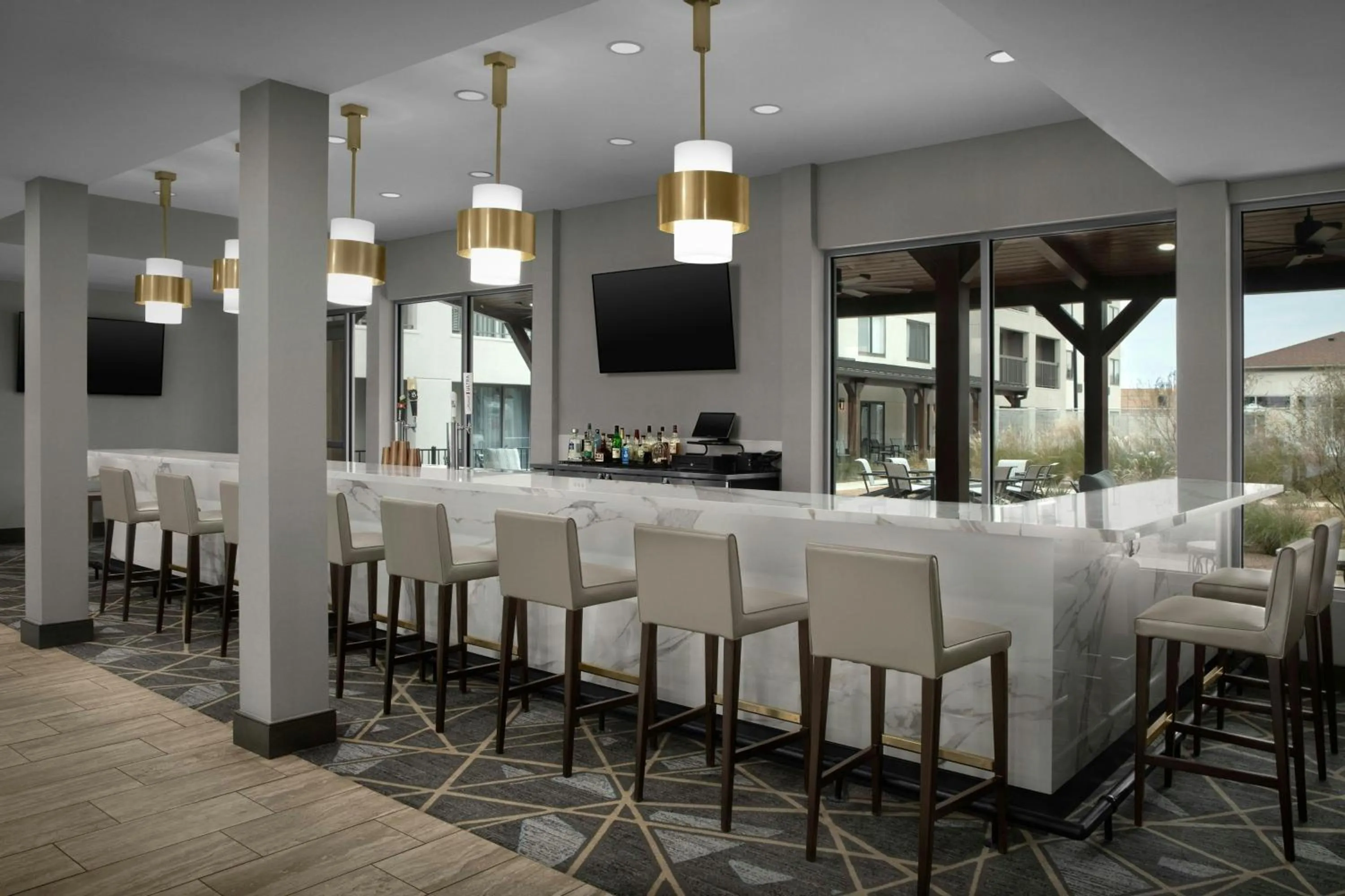 Lounge or bar in Courtyard by Marriott Waco