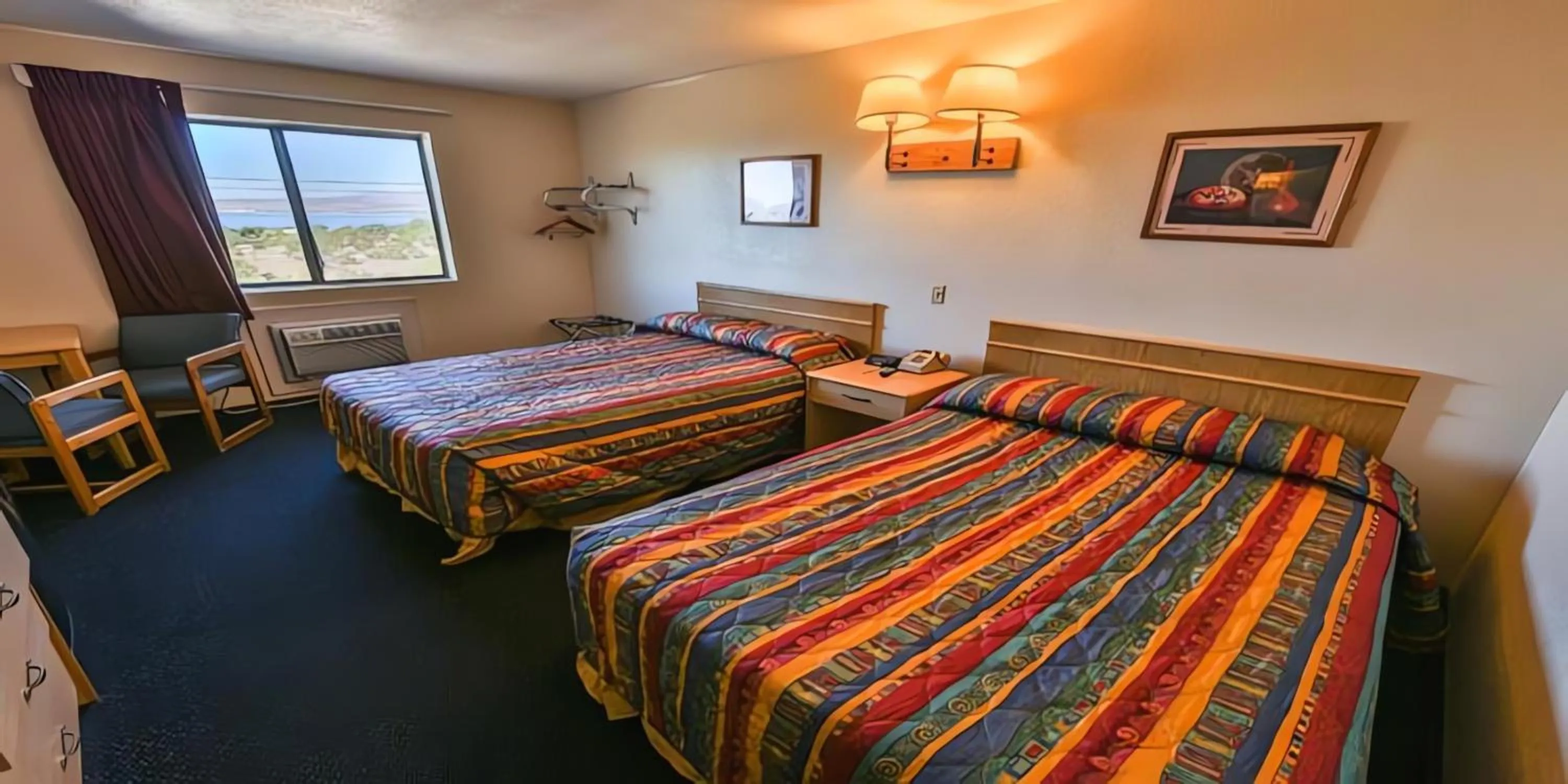 Bedroom, Bed in Super 8 by Wyndham Lake Havasu City