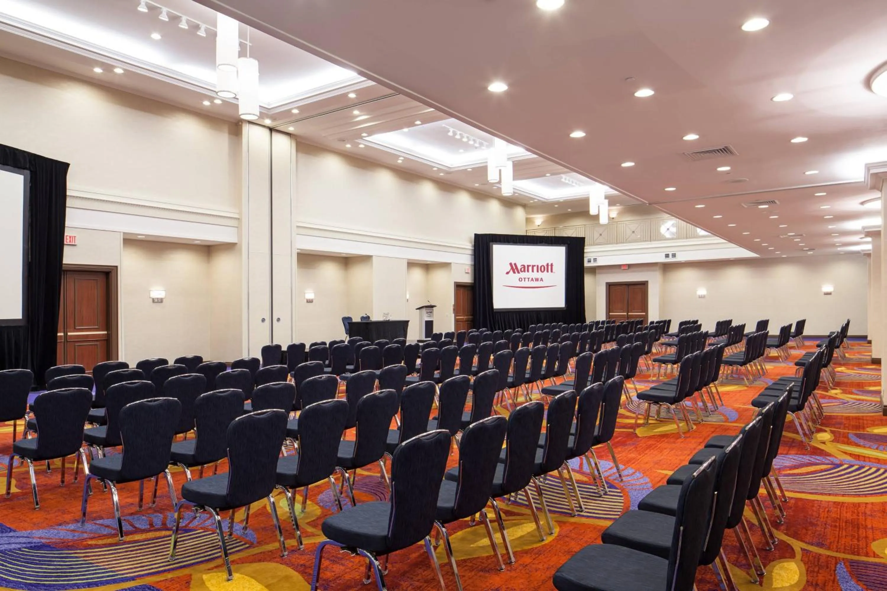 Entertainment in Ottawa Marriott Hotel