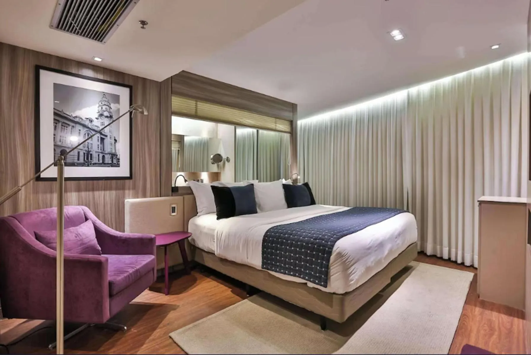 Bed in Radisson Vila Olimpia Sao Paulo