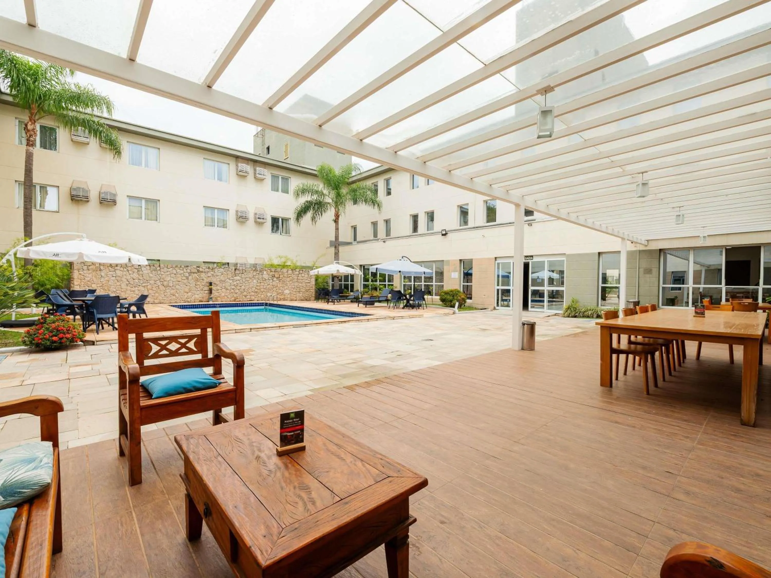 Pool view in Ibis Styles Campinas Alphaville