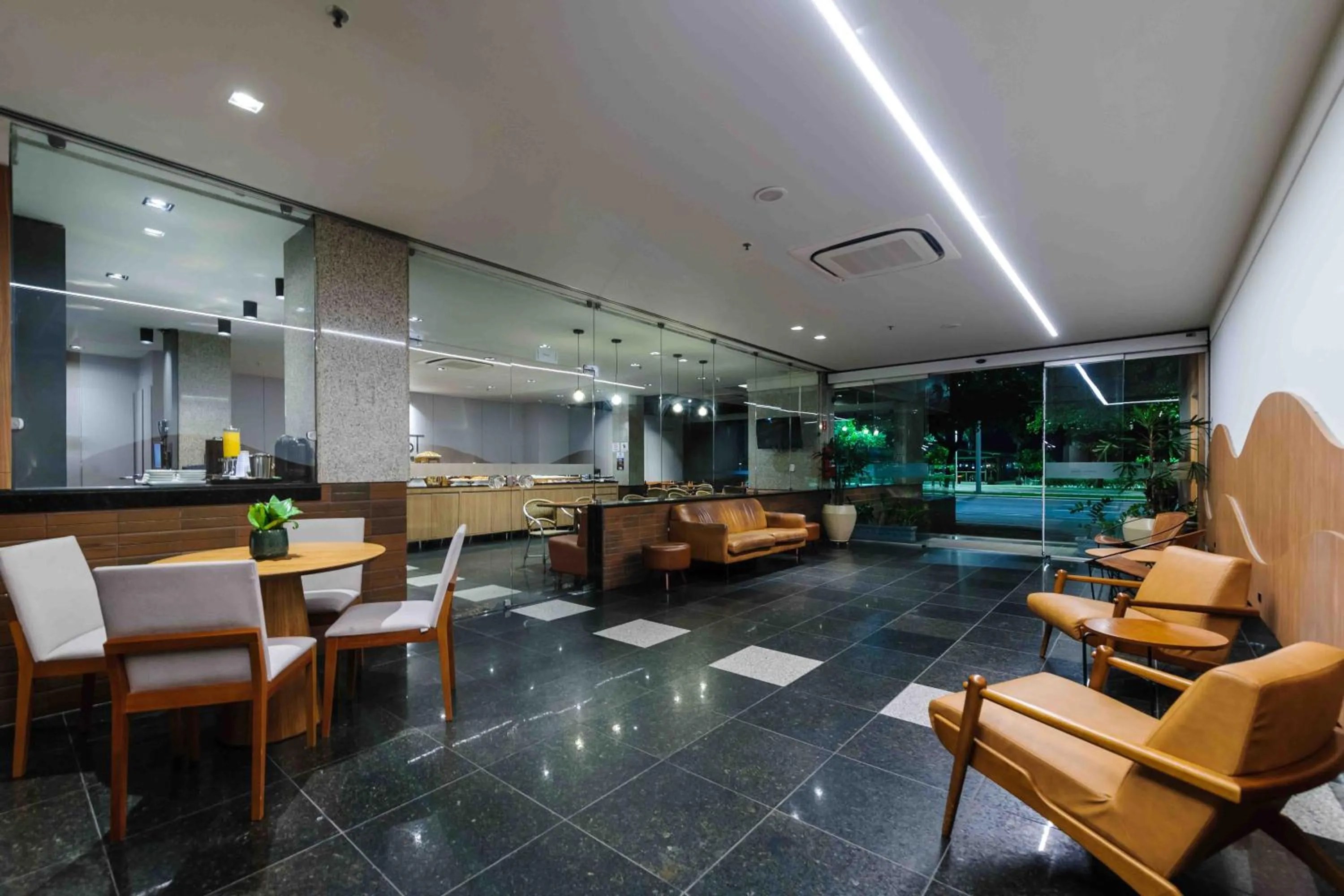 Lobby or reception in Vitoria Praia Hotel
