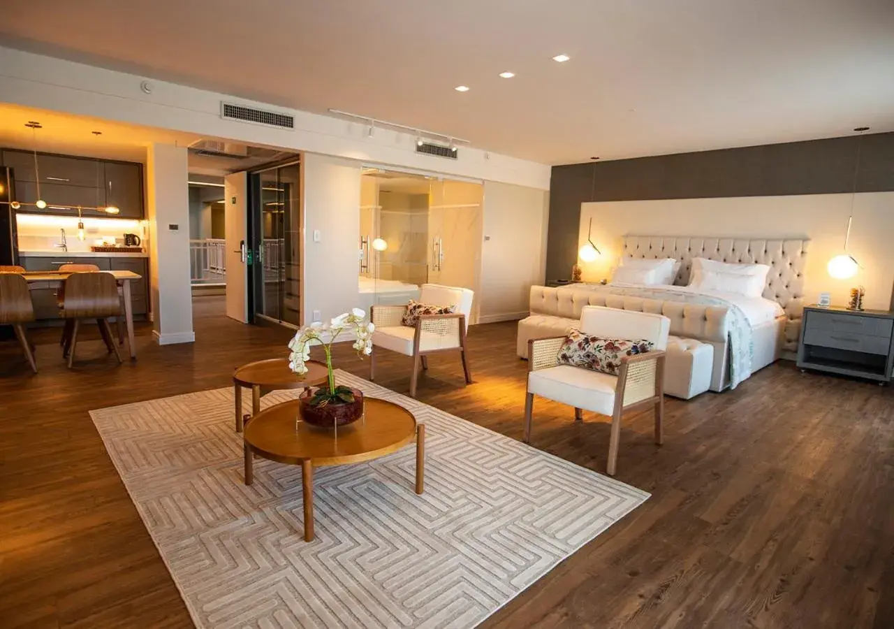Deluxe Suite with Spa Bath - single occupancy in Vidam Hotel Aracaju - Transamerica Collection Deluxe Suite with Spa Bath - single occupancy in Vidam Hotel Aracaju - Transamerica Collection