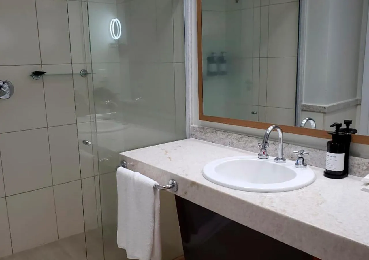 Bathroom in Vidam Hotel Aracaju - Transamerica Collection