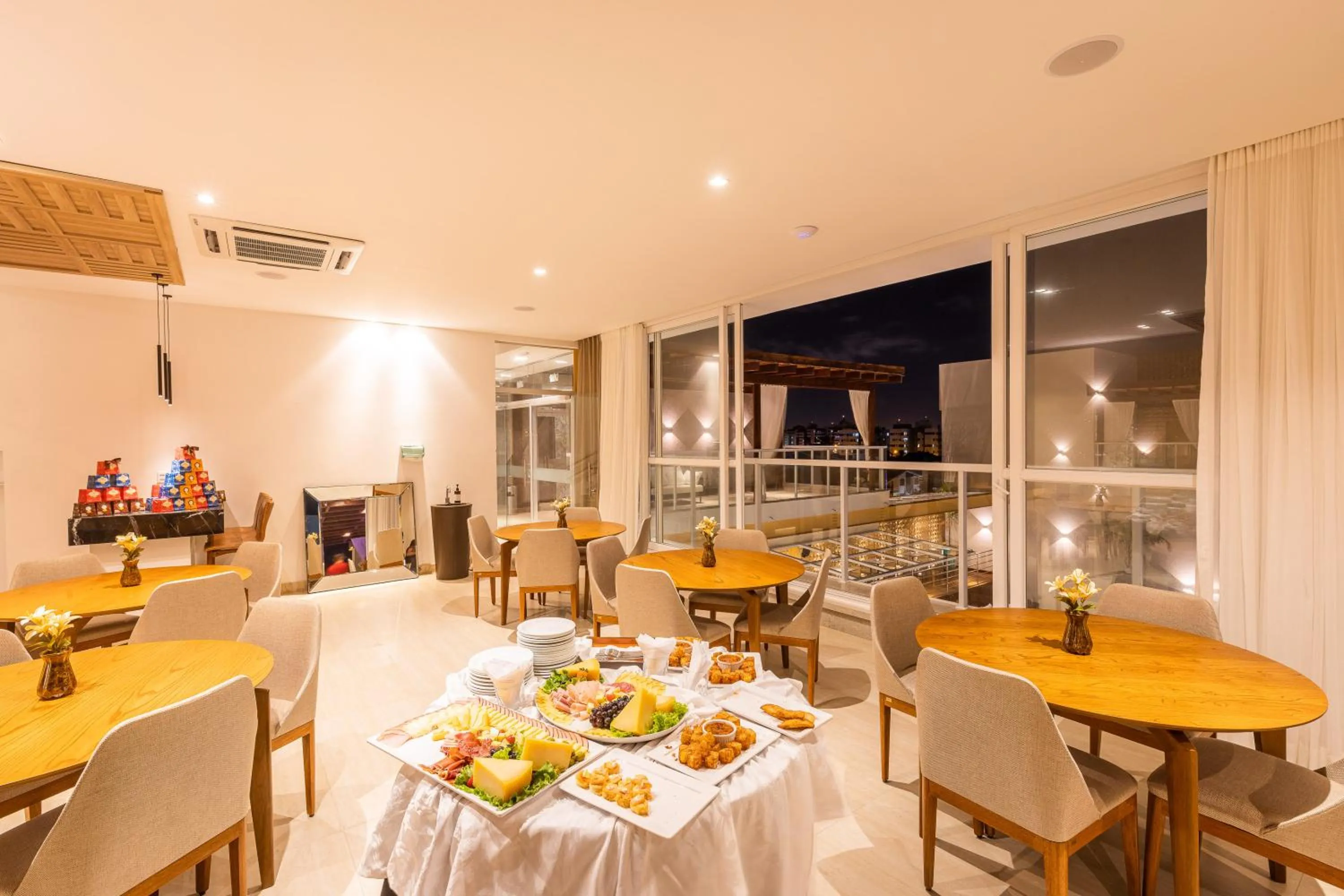 Restaurant/places to eat in Vidam Hotel Aracaju - Transamerica Collection