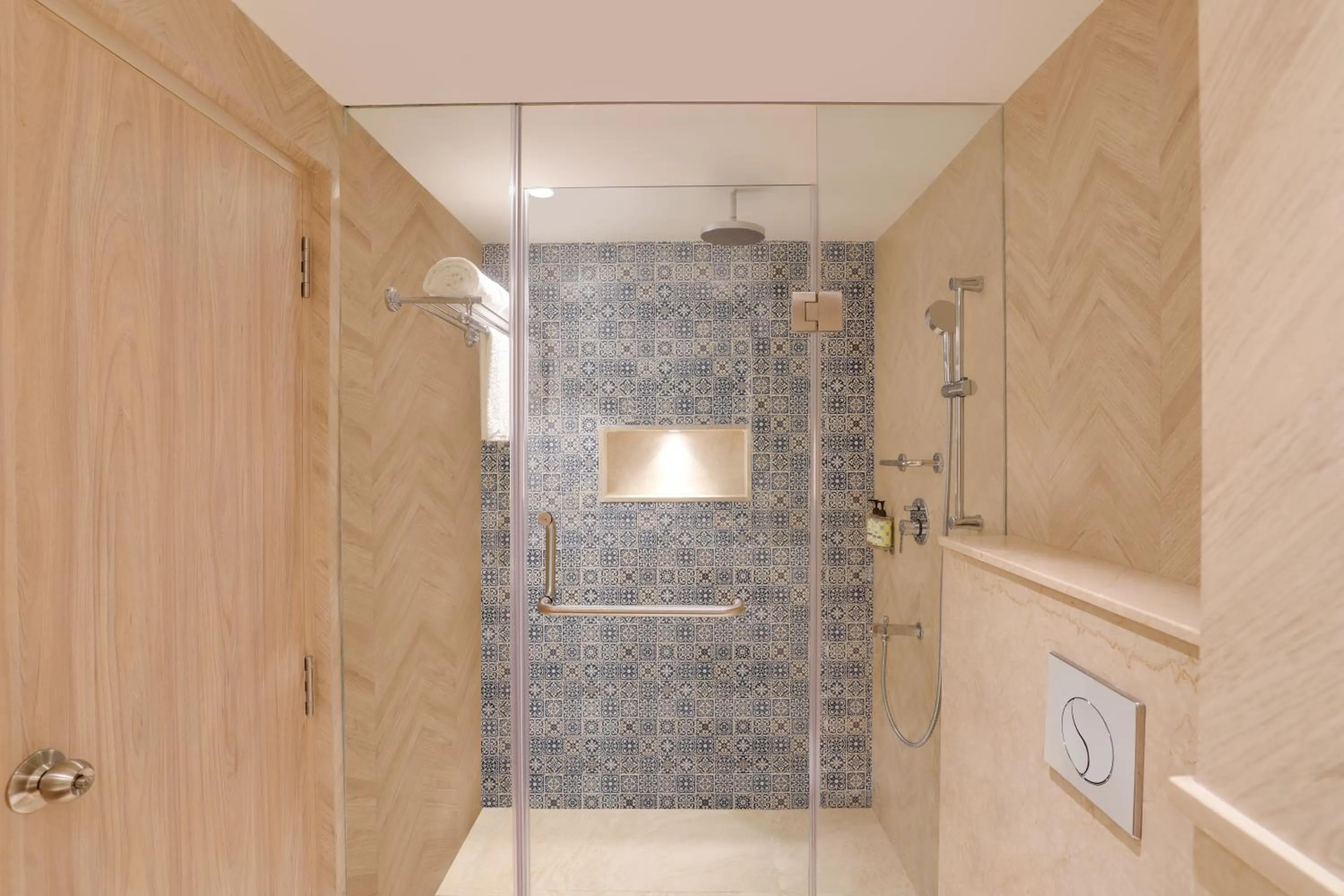 Bathroom in Lemon Tree Amarante Beach Resort, Goa