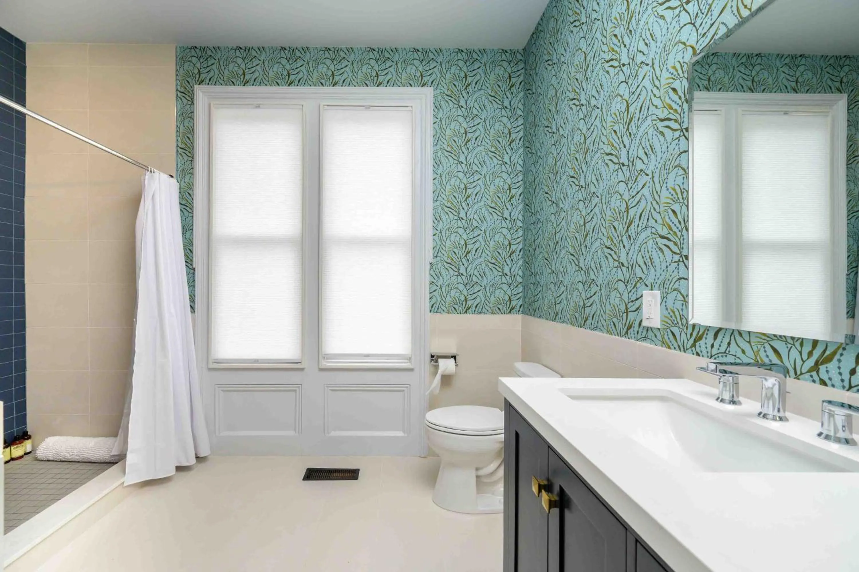 Bathroom in Station Inn Pawling