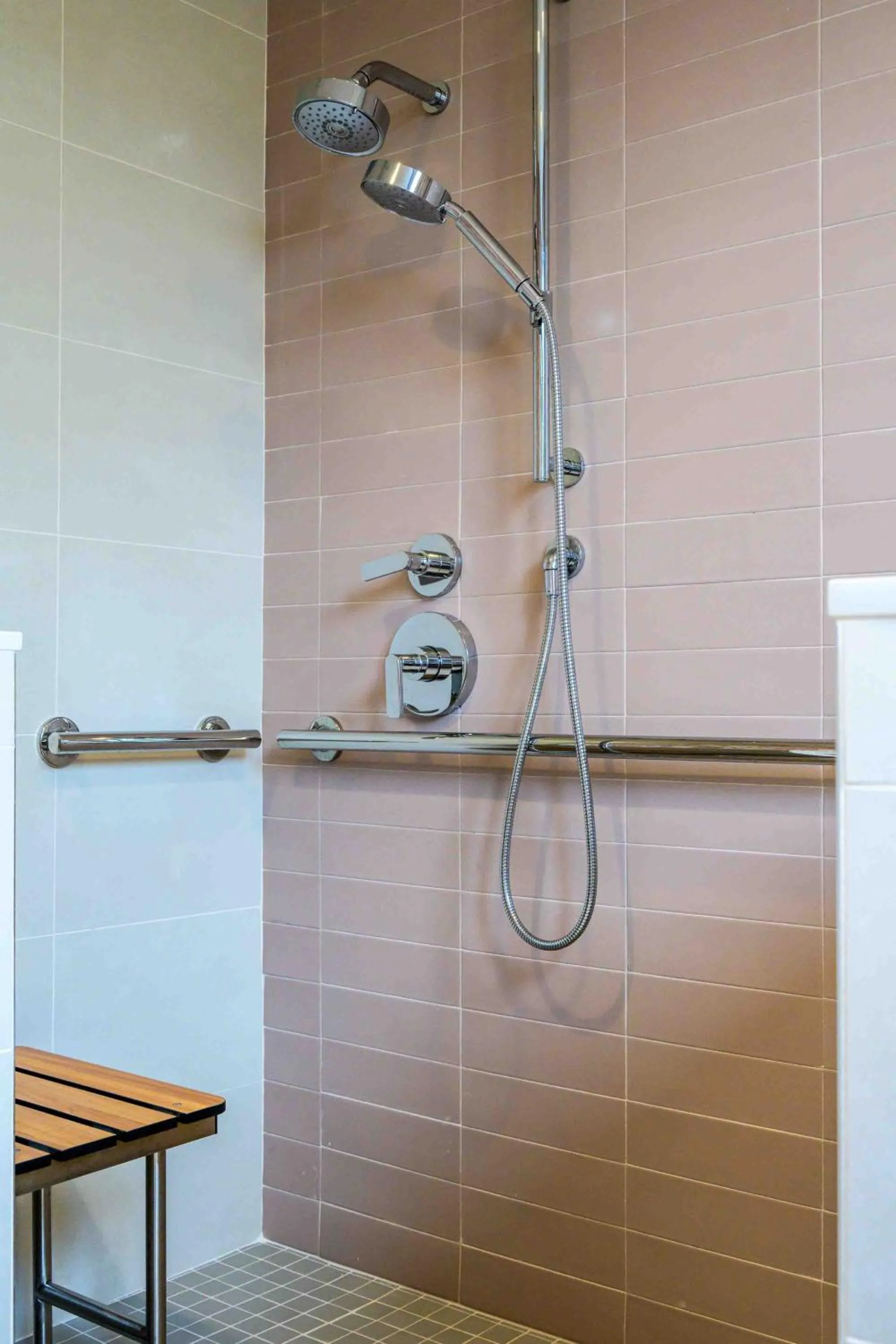 Bathroom in Station Inn Pawling