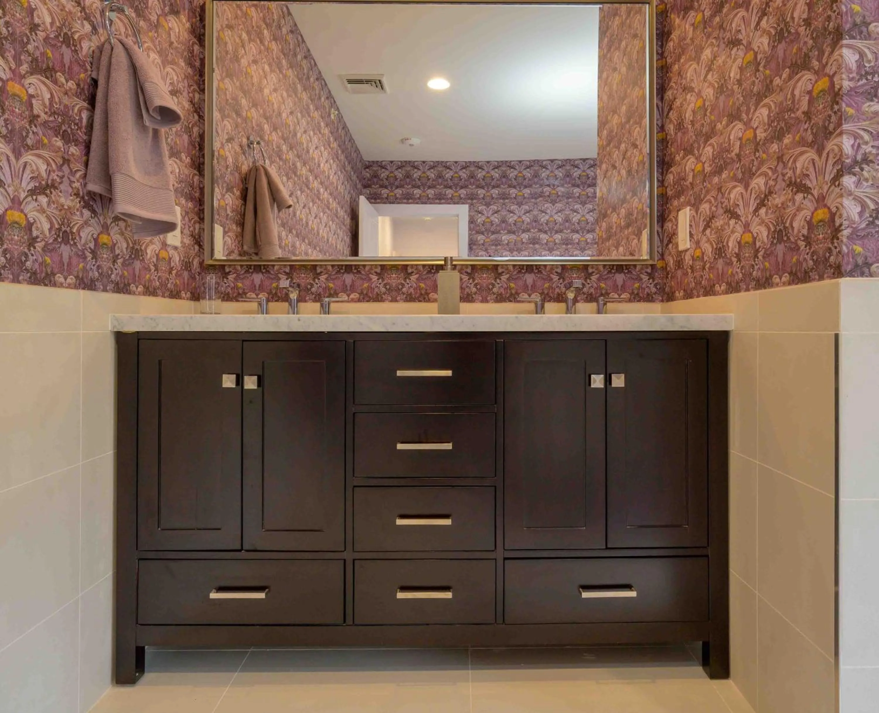 Bathroom in Station Inn Pawling