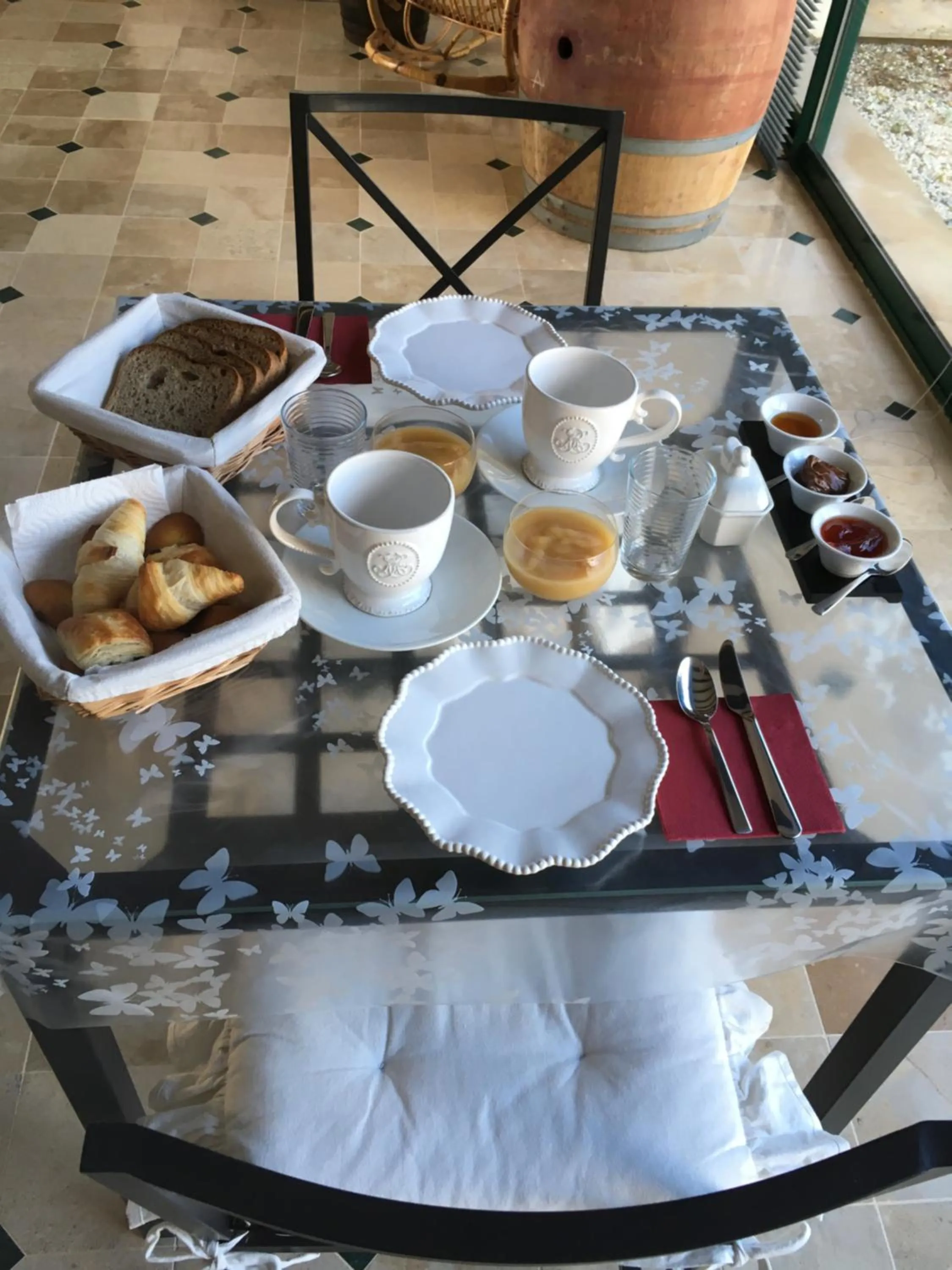 Continental breakfast in FERME DE L'EREAU