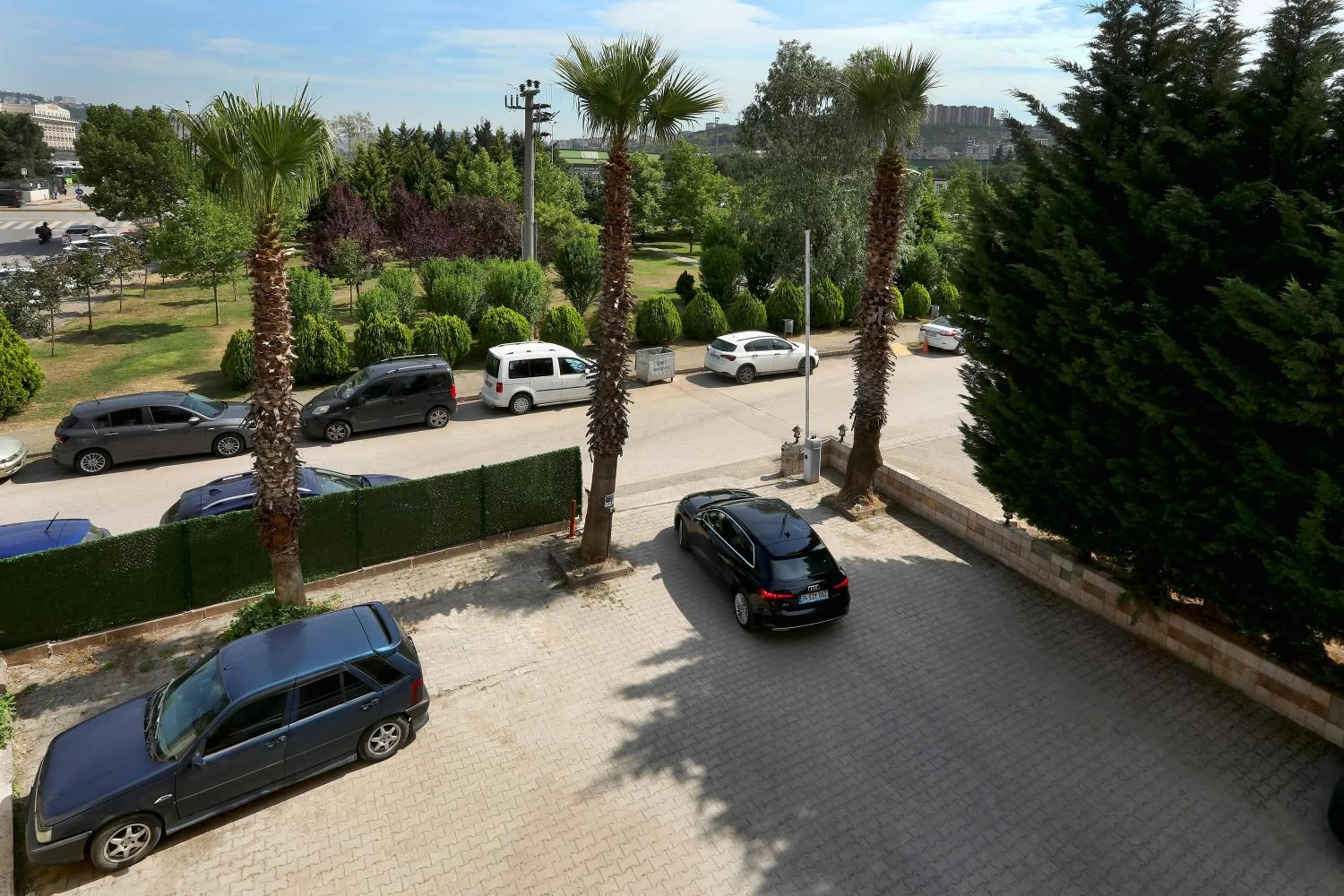 Parking in New Balturk Hotel Izmit