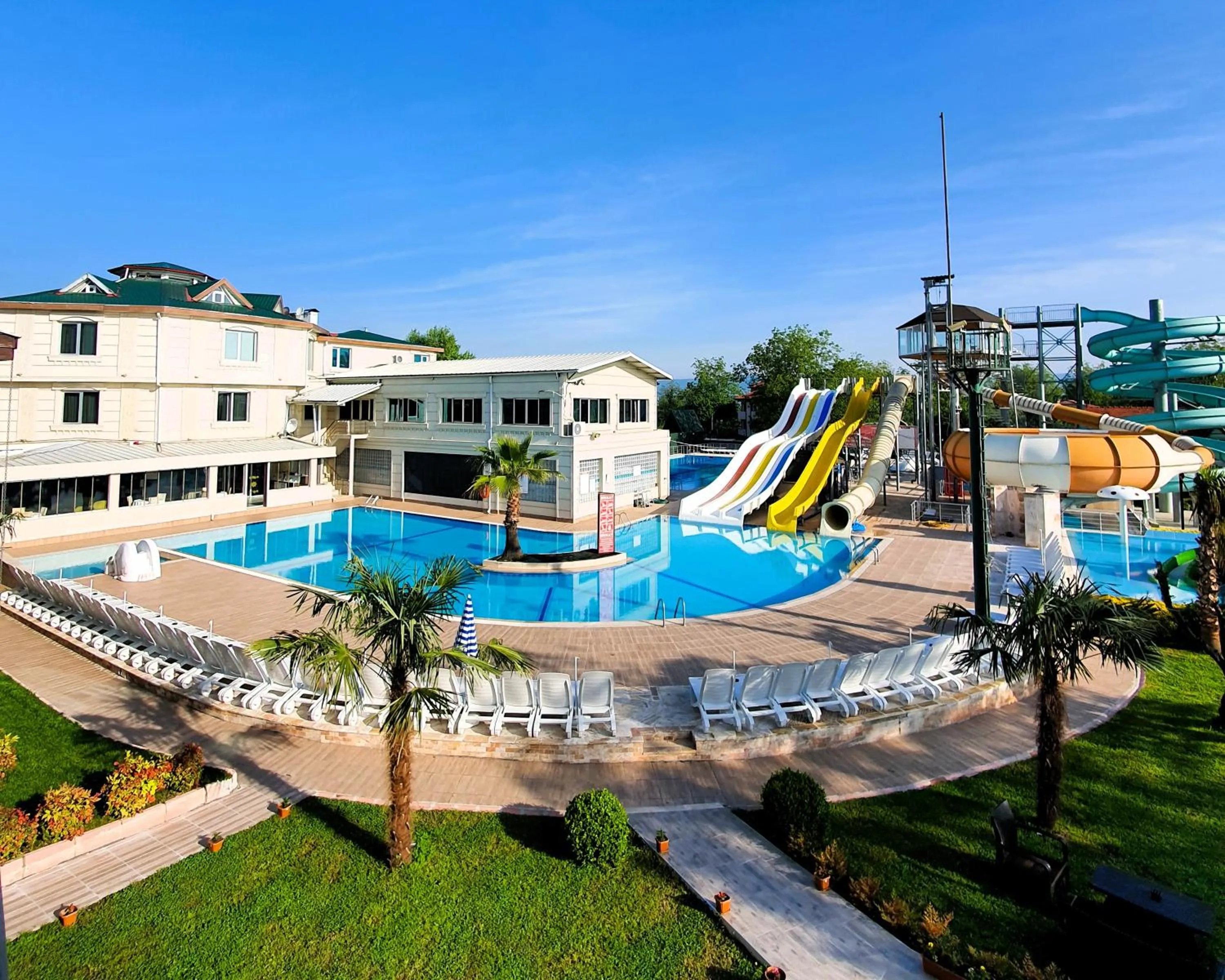 Swimming pool in Sapanca Aqua Wellness Spa Hotel