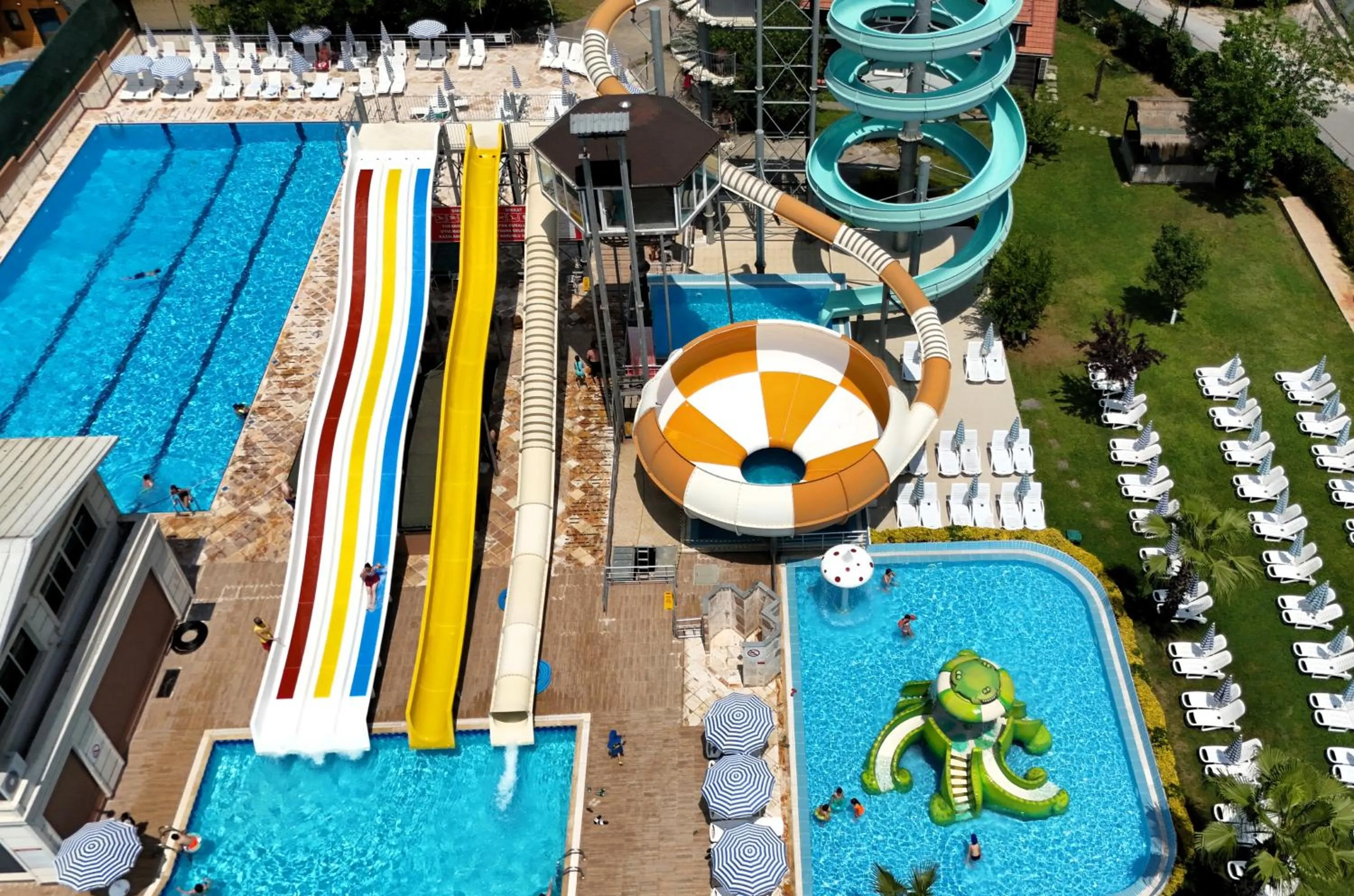 Swimming pool in Sapanca Aqua Wellness Spa Hotel