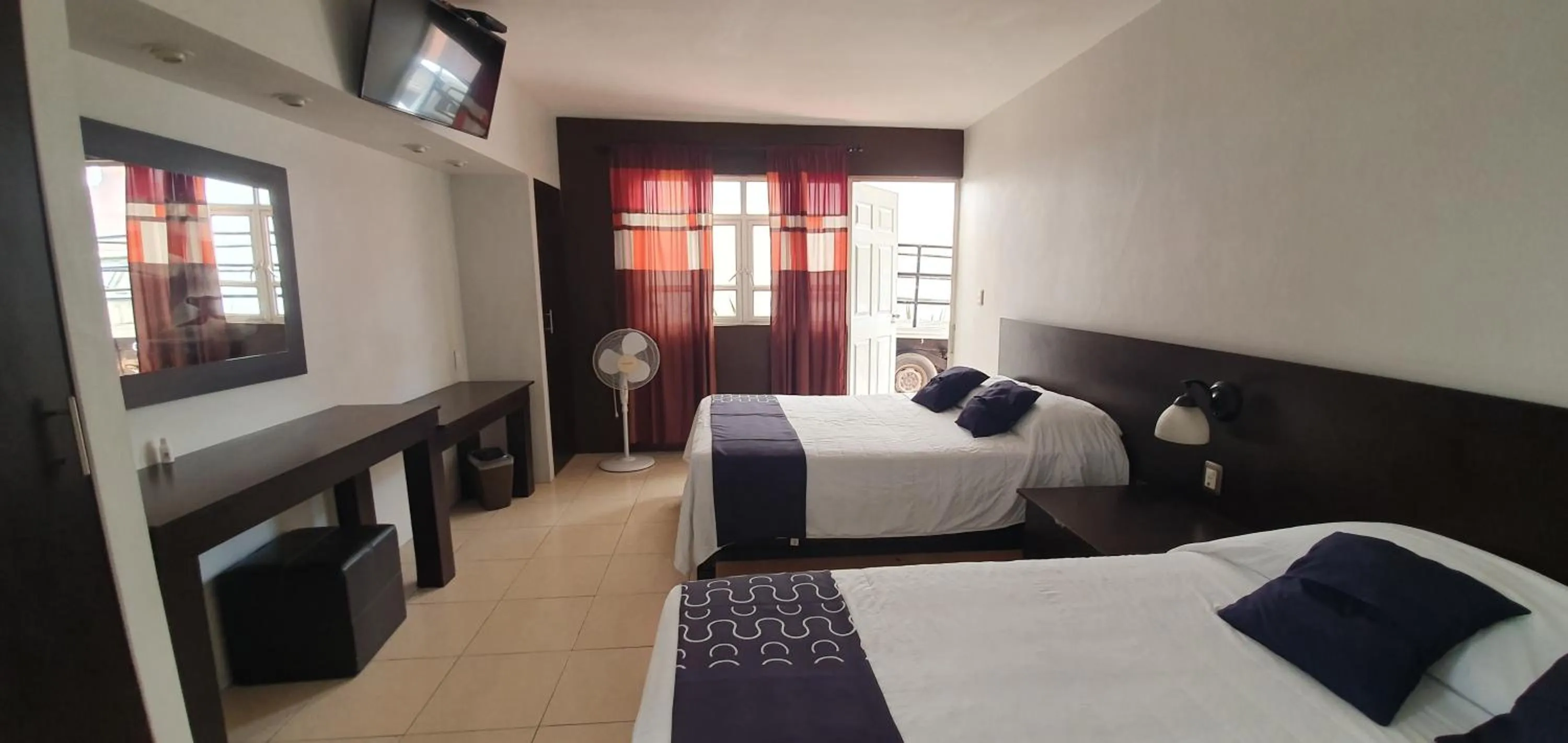 Photo of the whole room in Hotel Del Valle, Tecamachalco