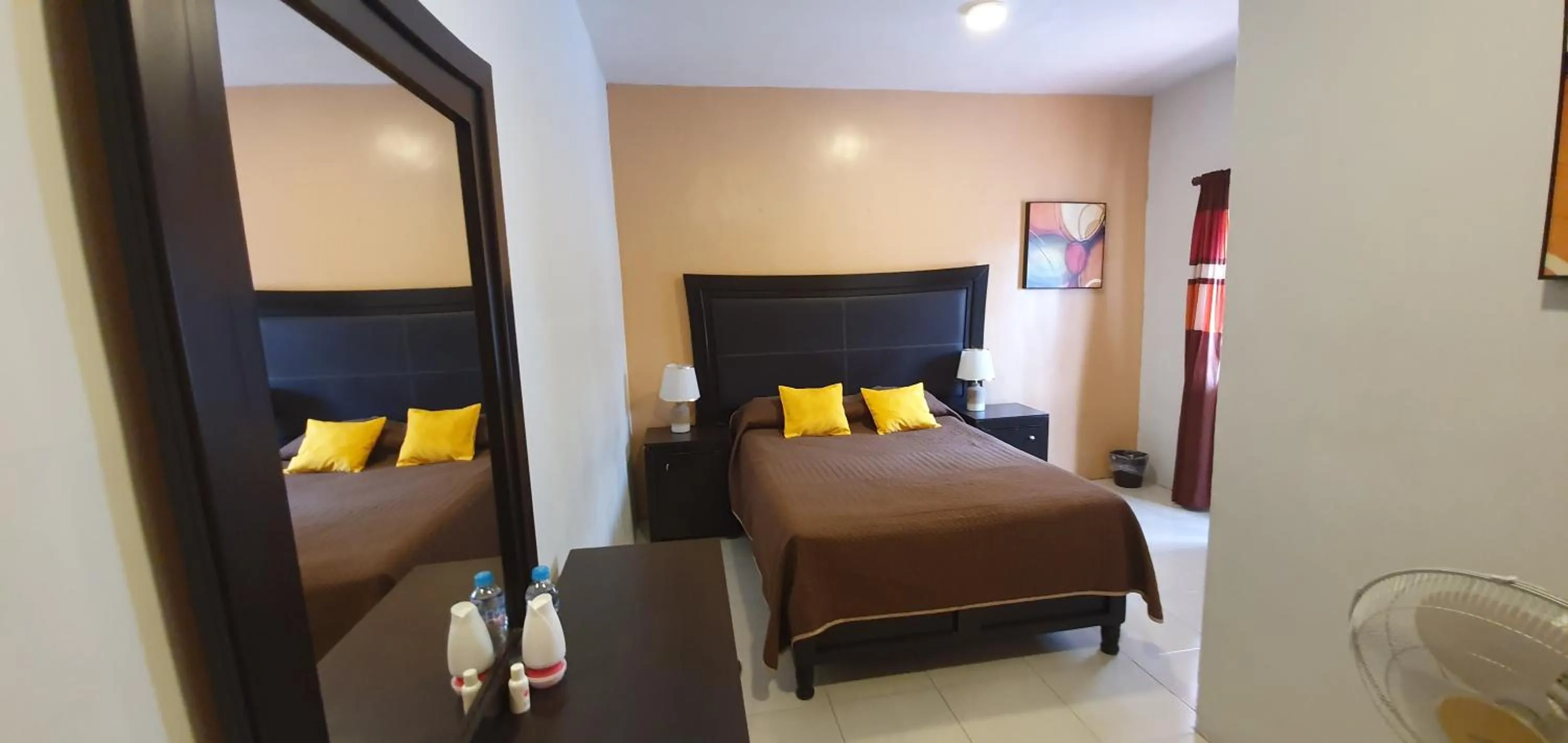 Photo of the whole room in Hotel Del Valle, Tecamachalco