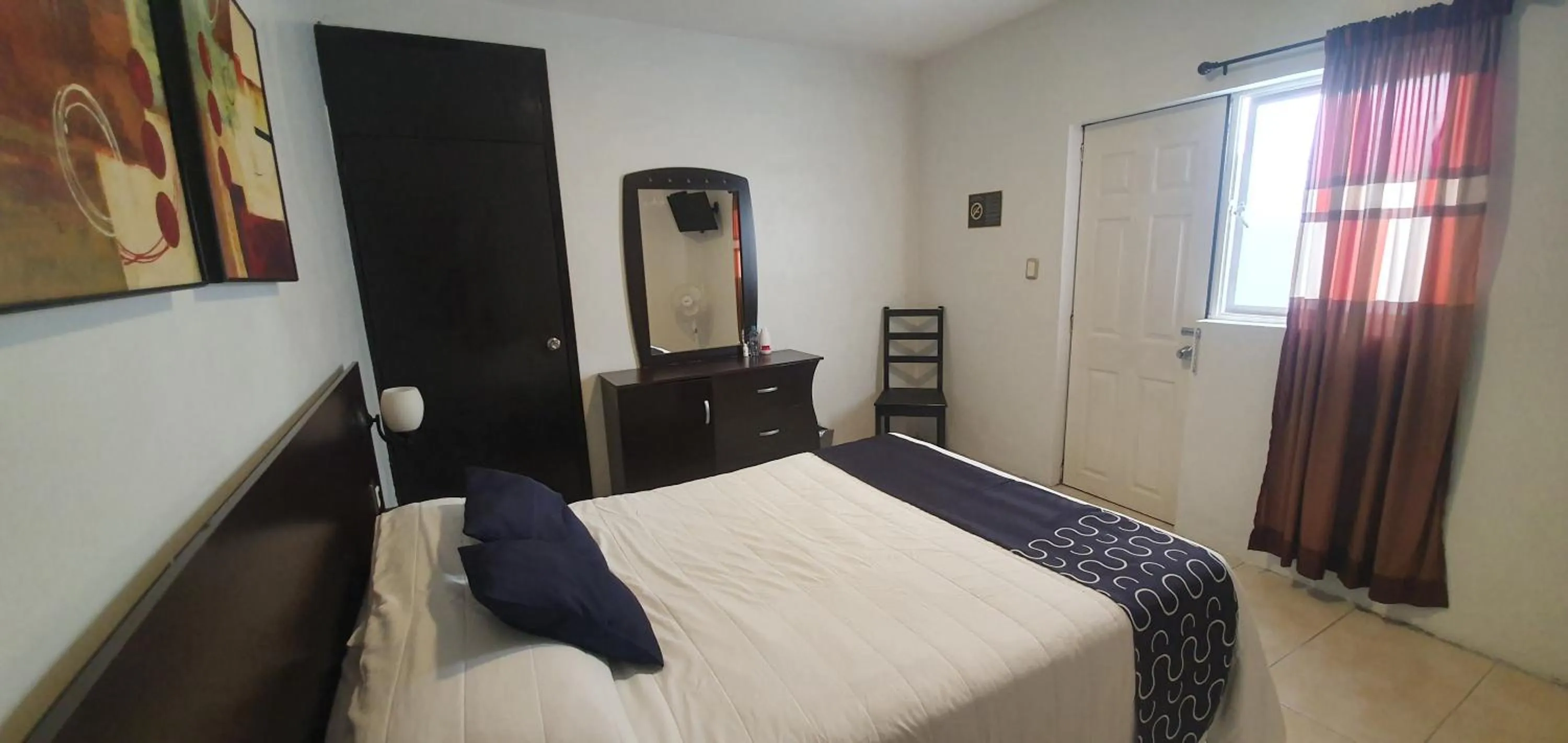 Photo of the whole room in Hotel Del Valle, Tecamachalco