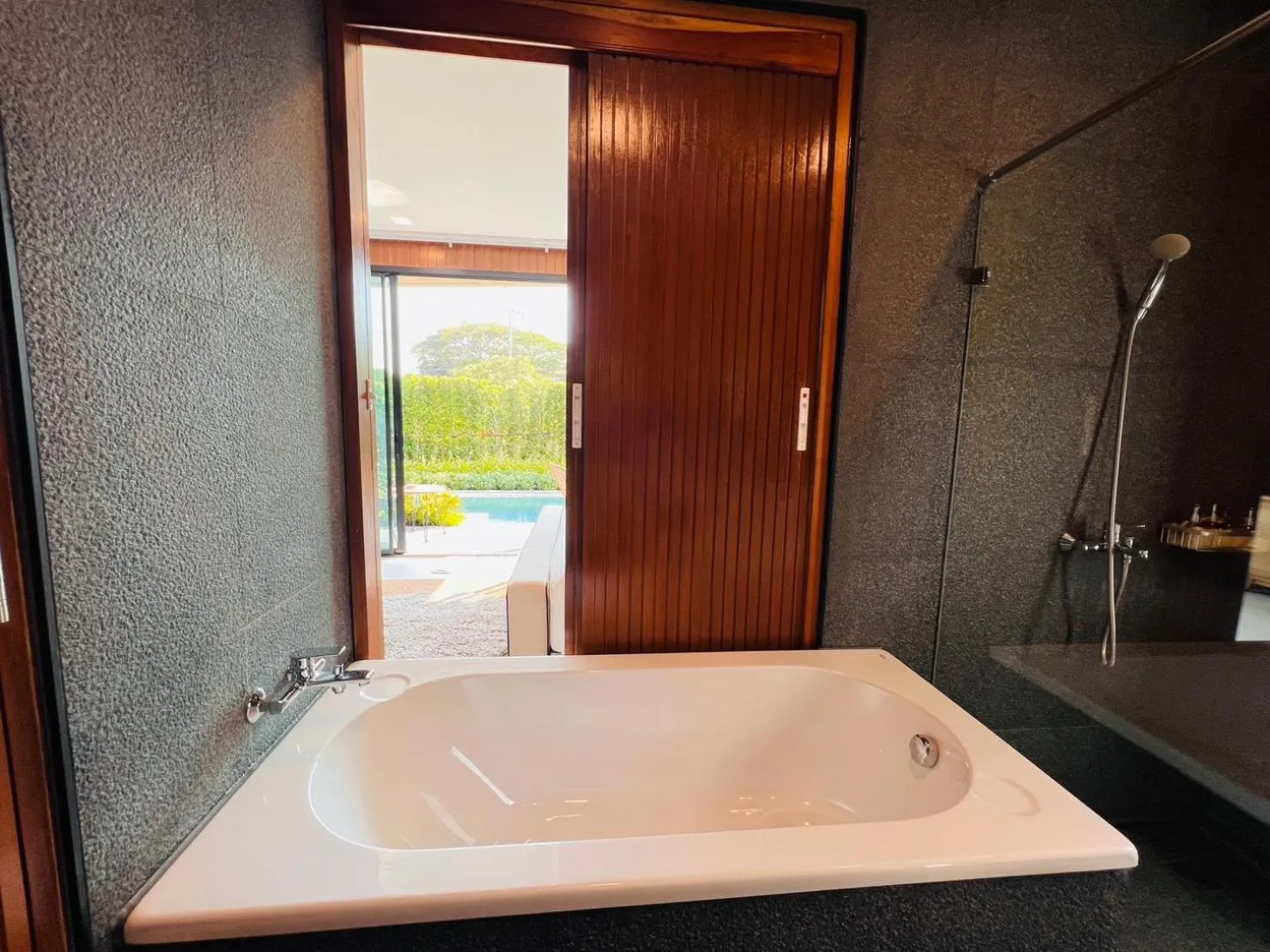 Bathroom in Royal Sammuk Villa
