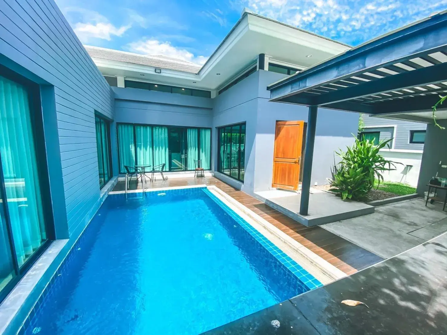 Three-Bedroom Villa with Private Pool in Royal Sammuk Villa Three-Bedroom Villa with Private Pool in Royal Sammuk Villa