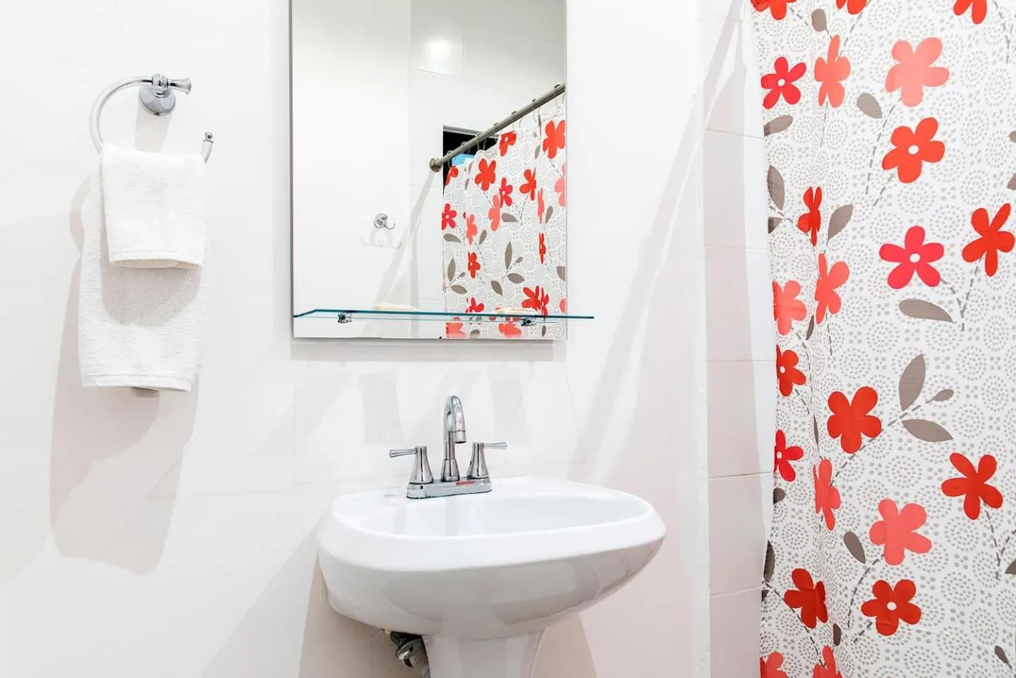 Valentina Suites by Las Flores Vacation Rentals