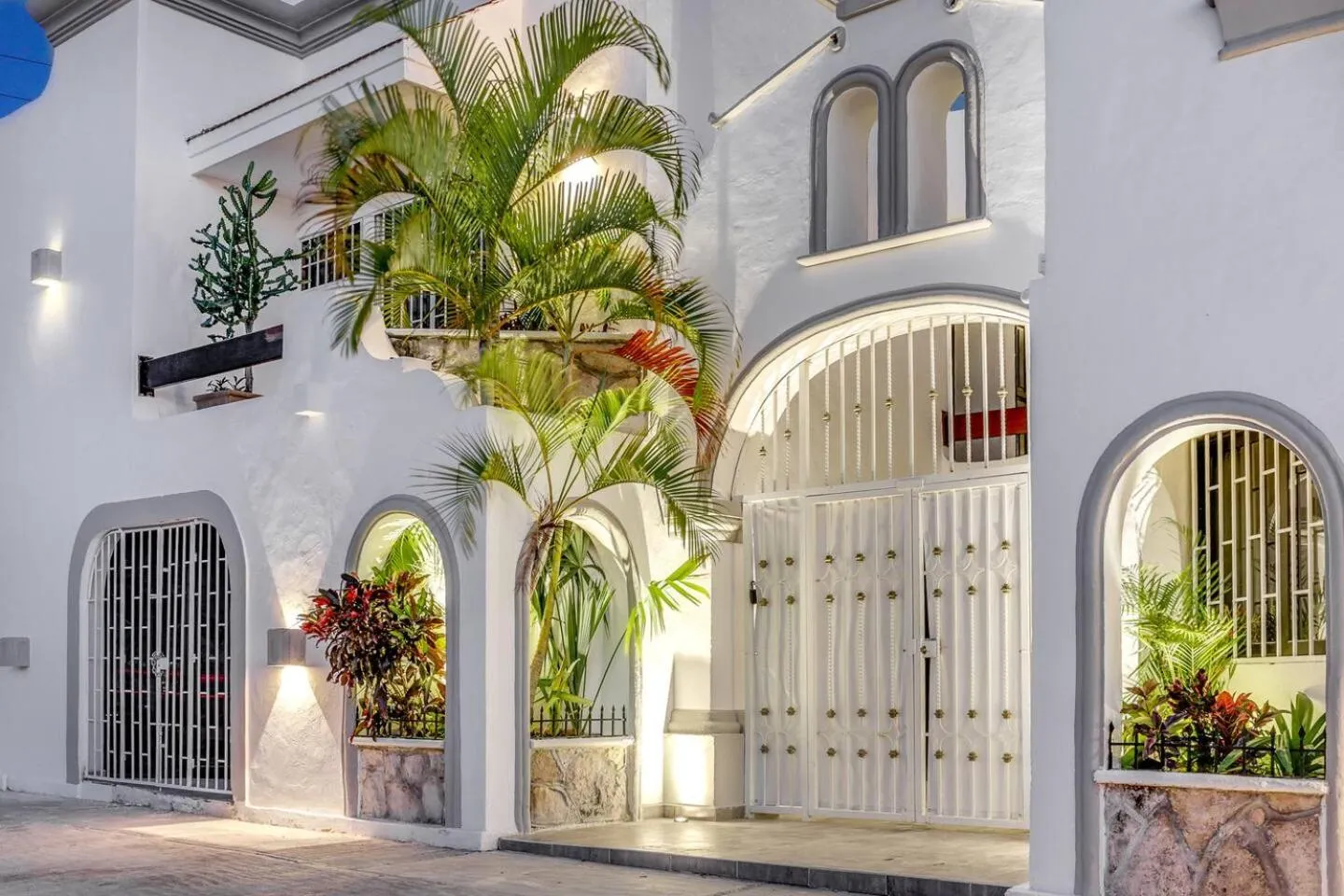 Valentina Suites by Las Flores Vacation Rentals