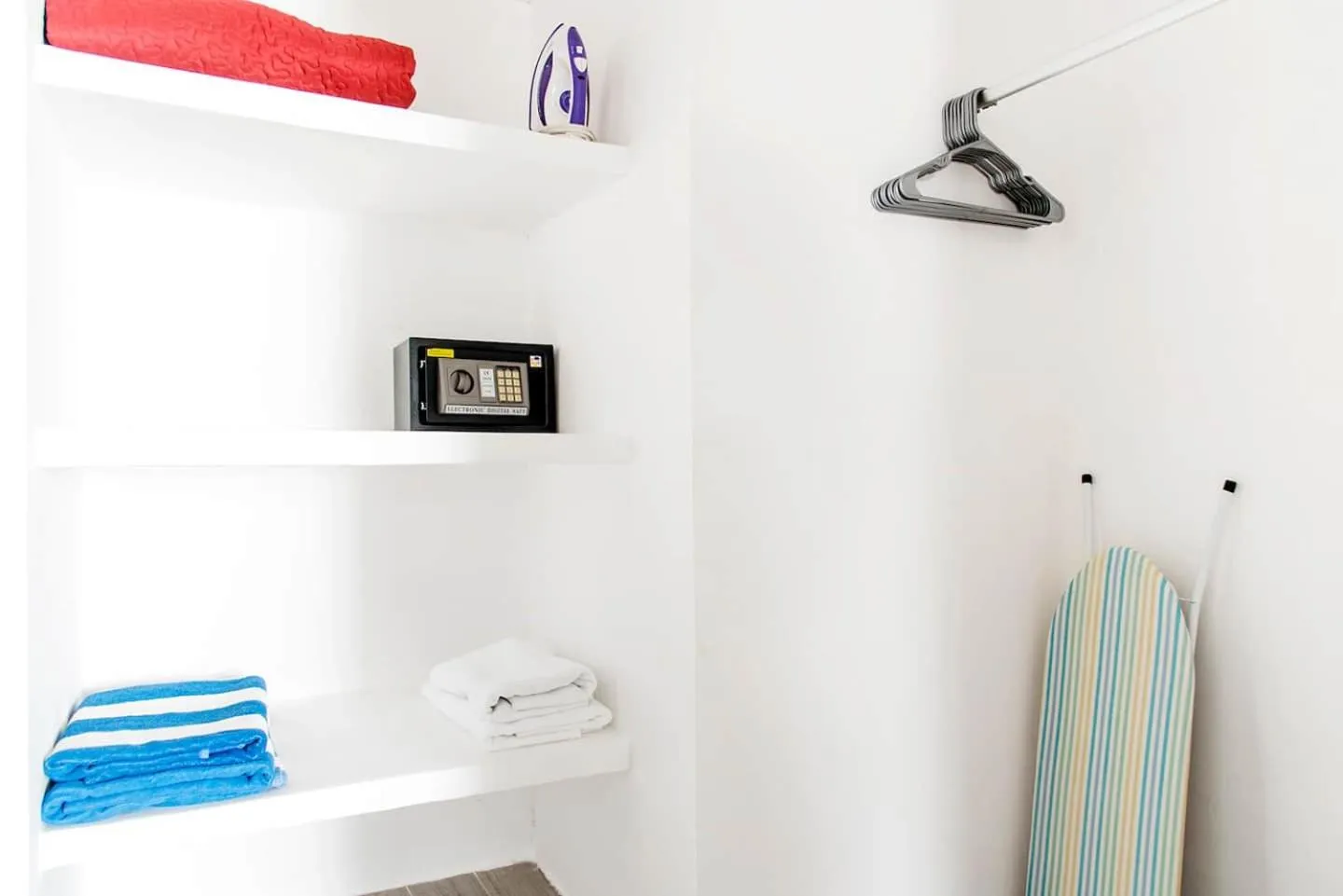 Valentina Suites by Las Flores Vacation Rentals