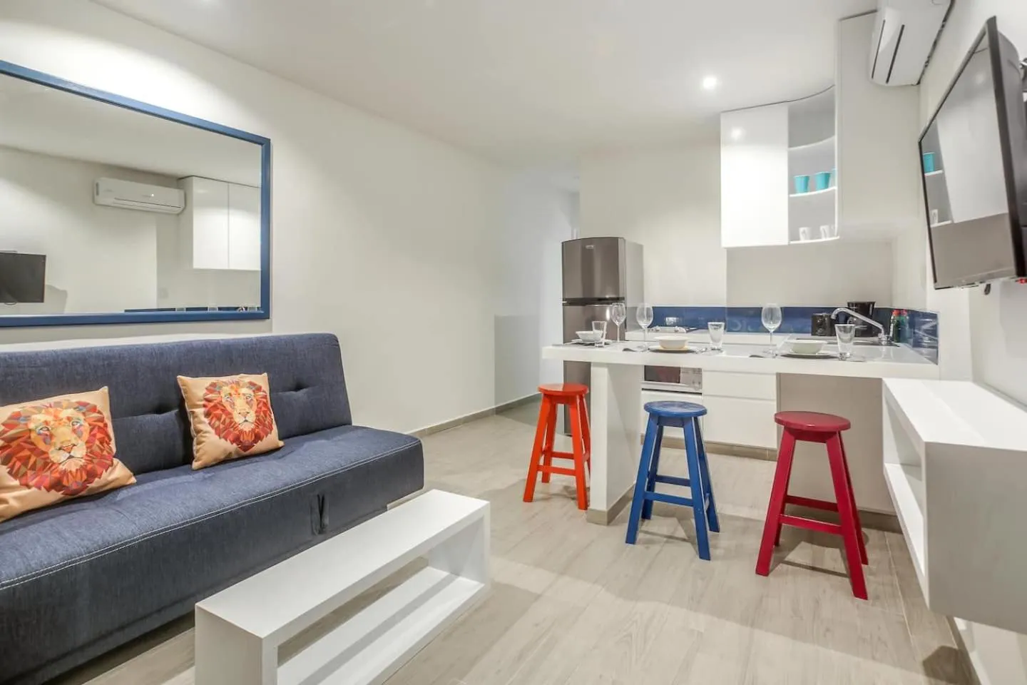 Valentina Suites by Las Flores Vacation Rentals