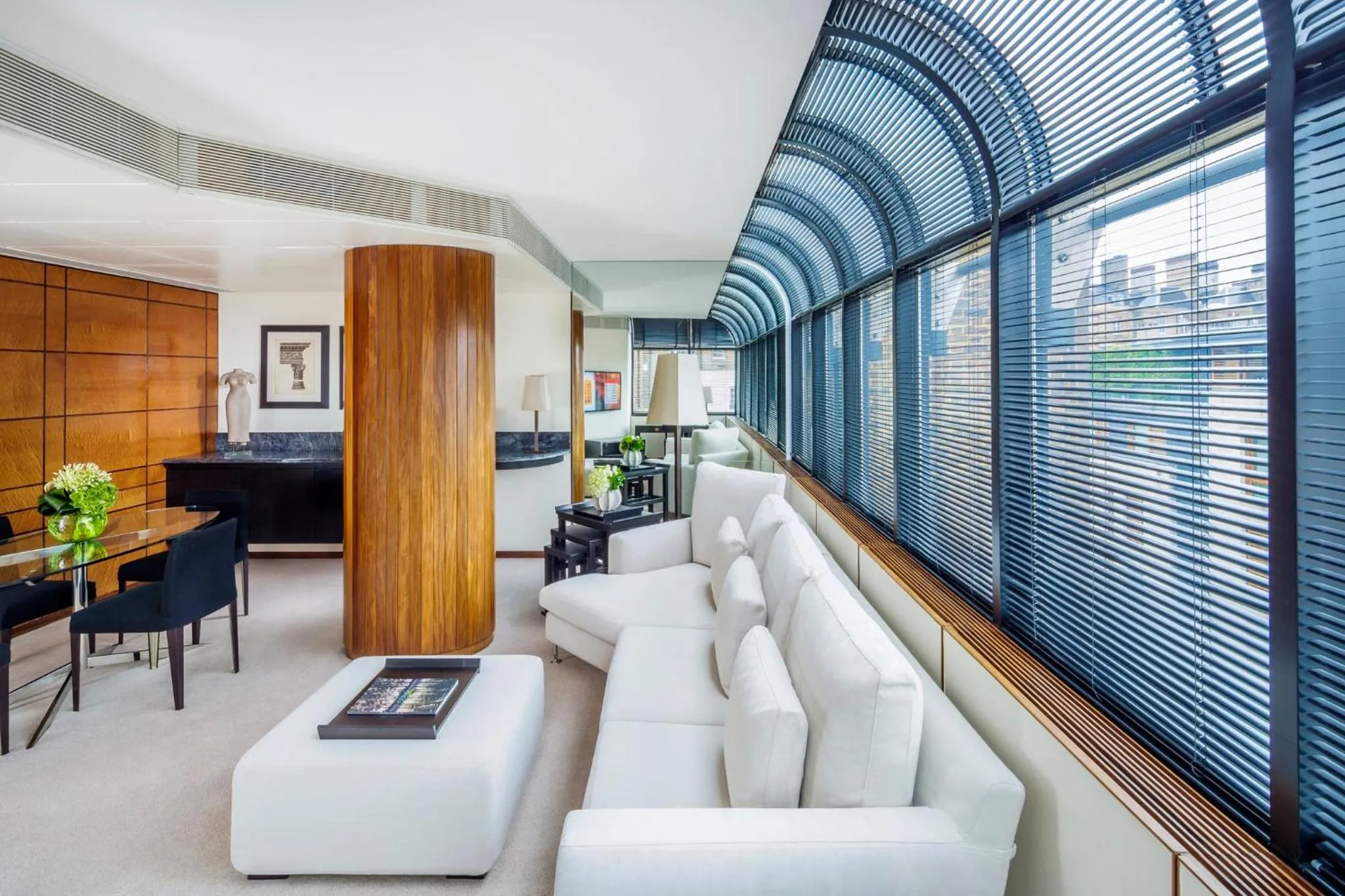 Bedroom in COMO The Halkin