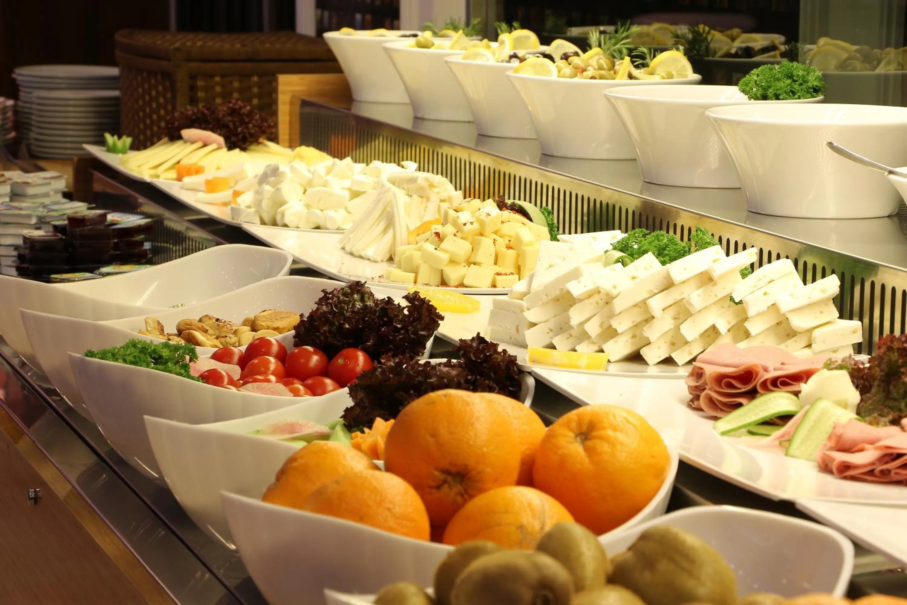 Restaurant/places to eat in Seckin Hotel