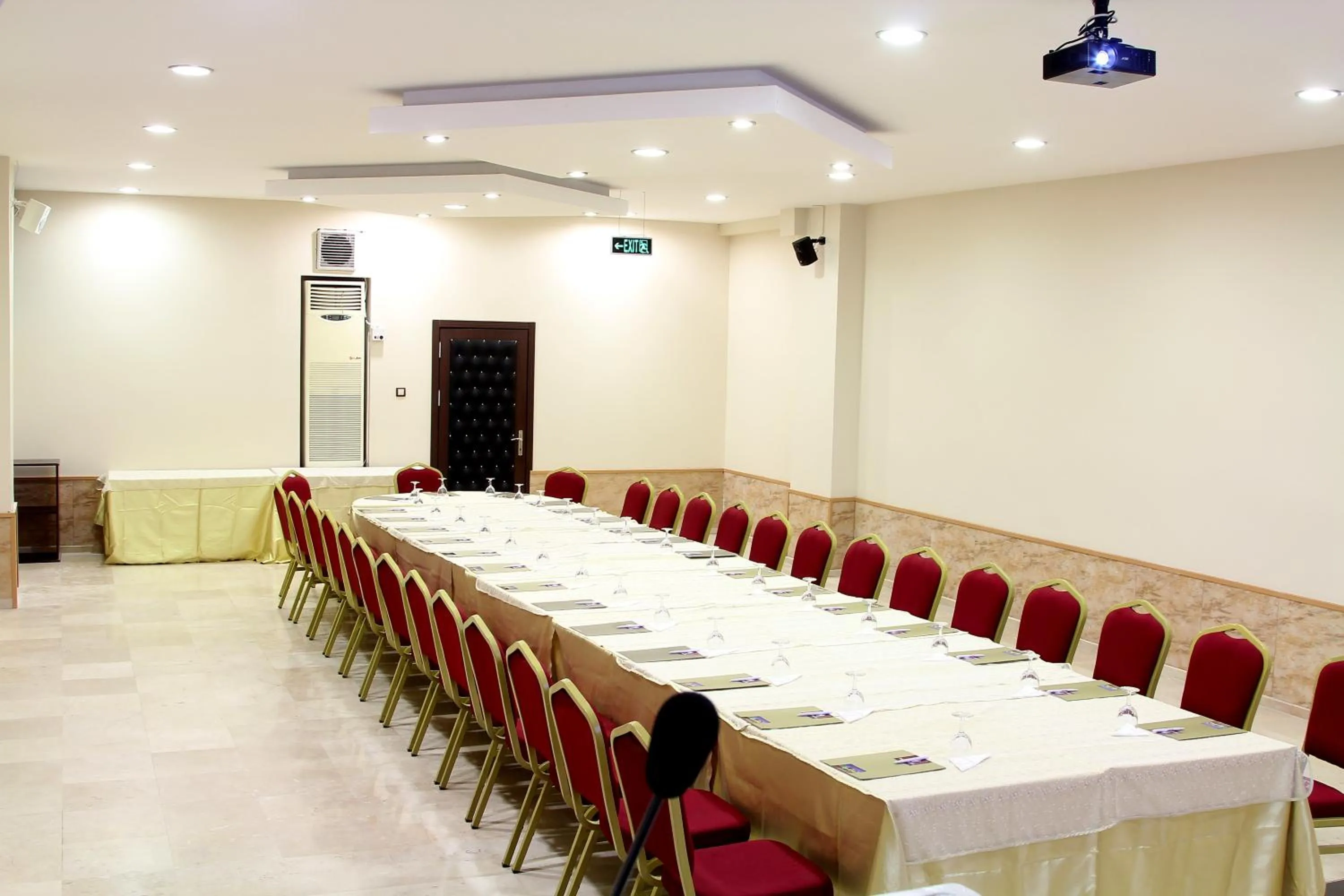 Business facilities in Seckin Hotel