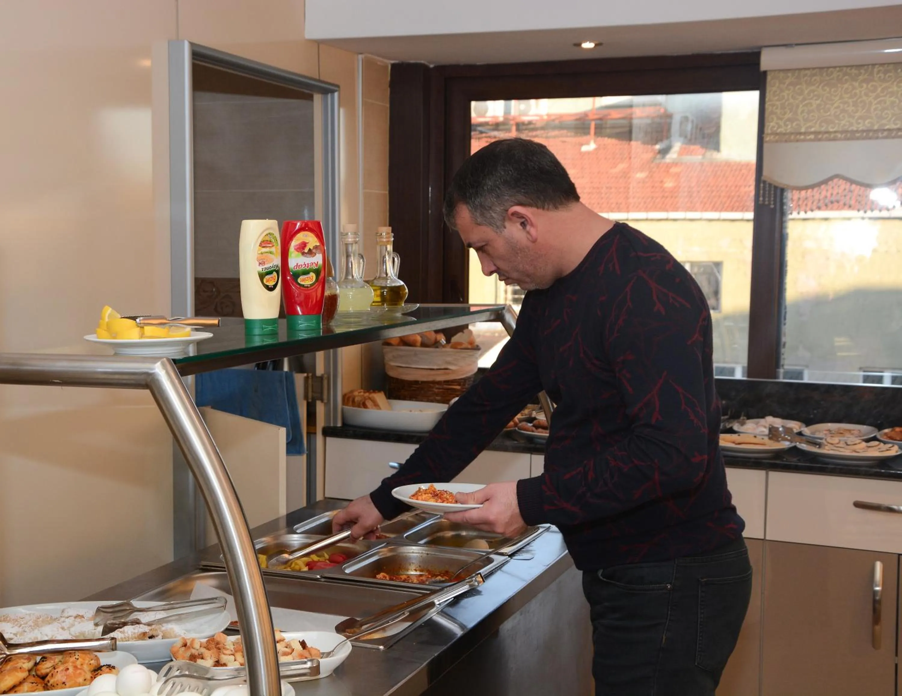 Food and drinks in Grand Rosa Hotel