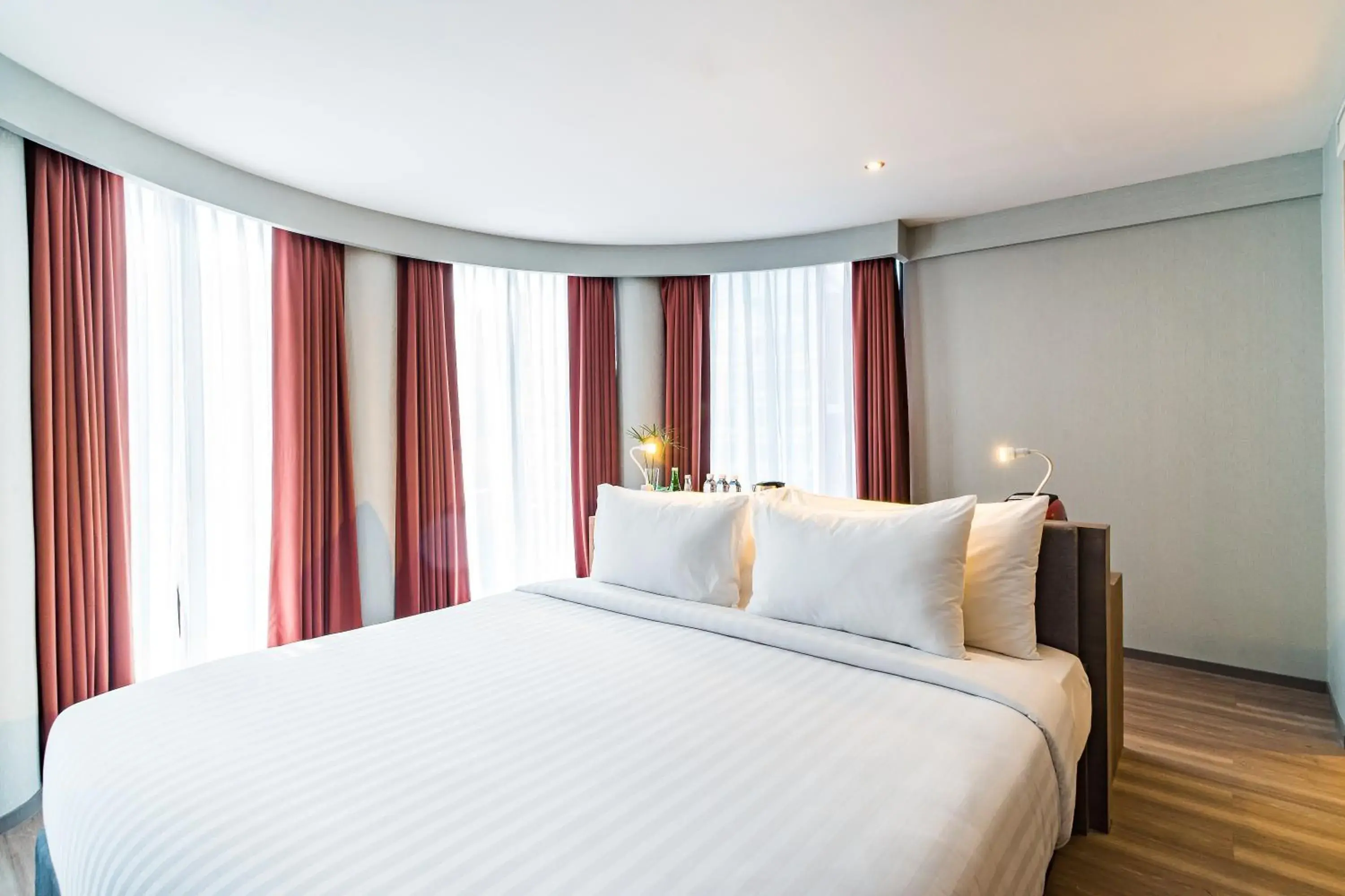 Premier Curve in Citrus Grande Hotel Pattaya by Compass Hospitality Premier Curve in Citrus Grande Hotel Pattaya by Compass Hospitality