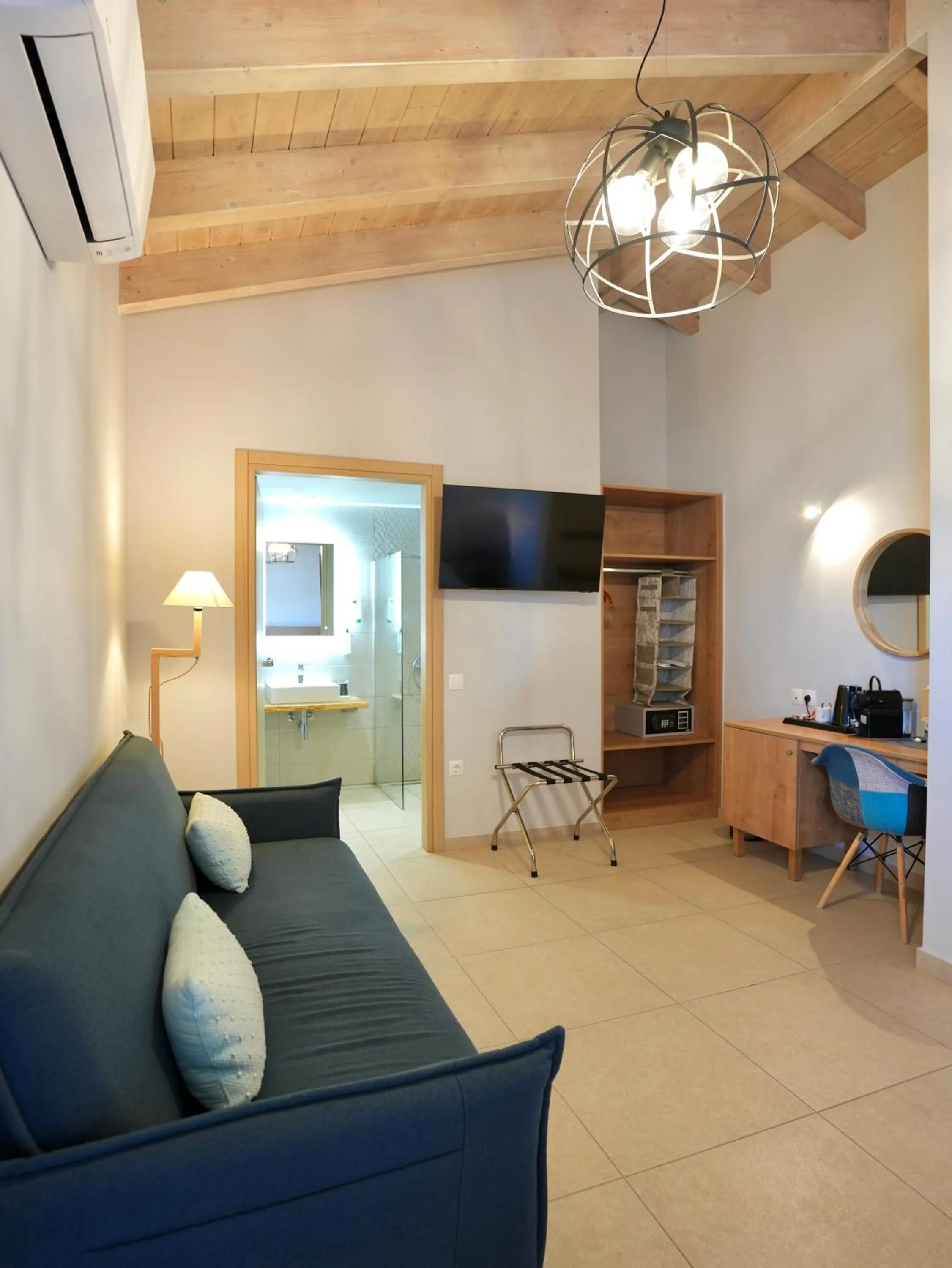 TV and multimedia in Telesilla Hotel