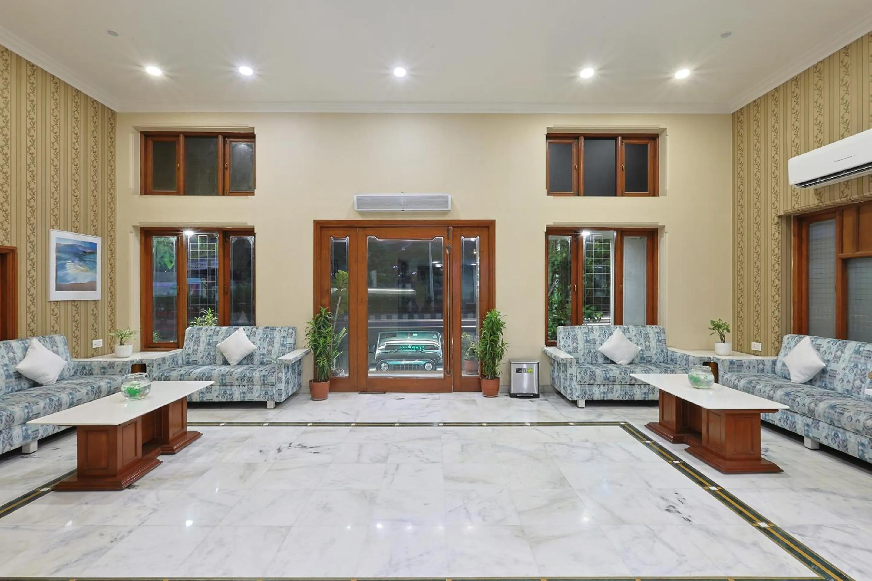 Facade/entrance in Hotel Apex