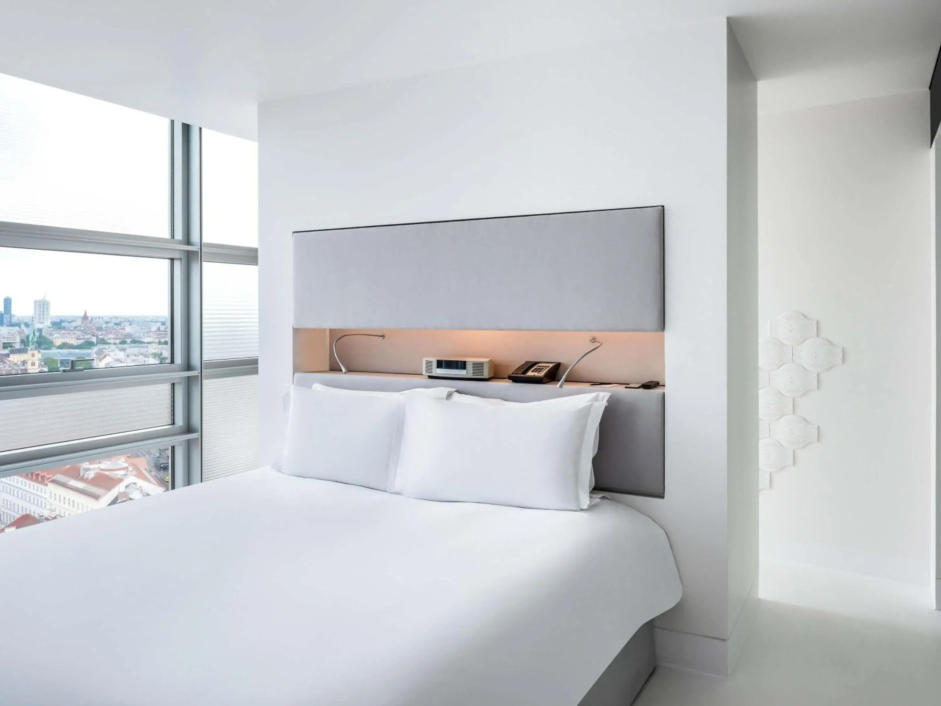 SO King Studio with Ferris Wheel or Newstower View in SO/ Vienna SO King Studio with Ferris Wheel or Newstower View in SO/ Vienna