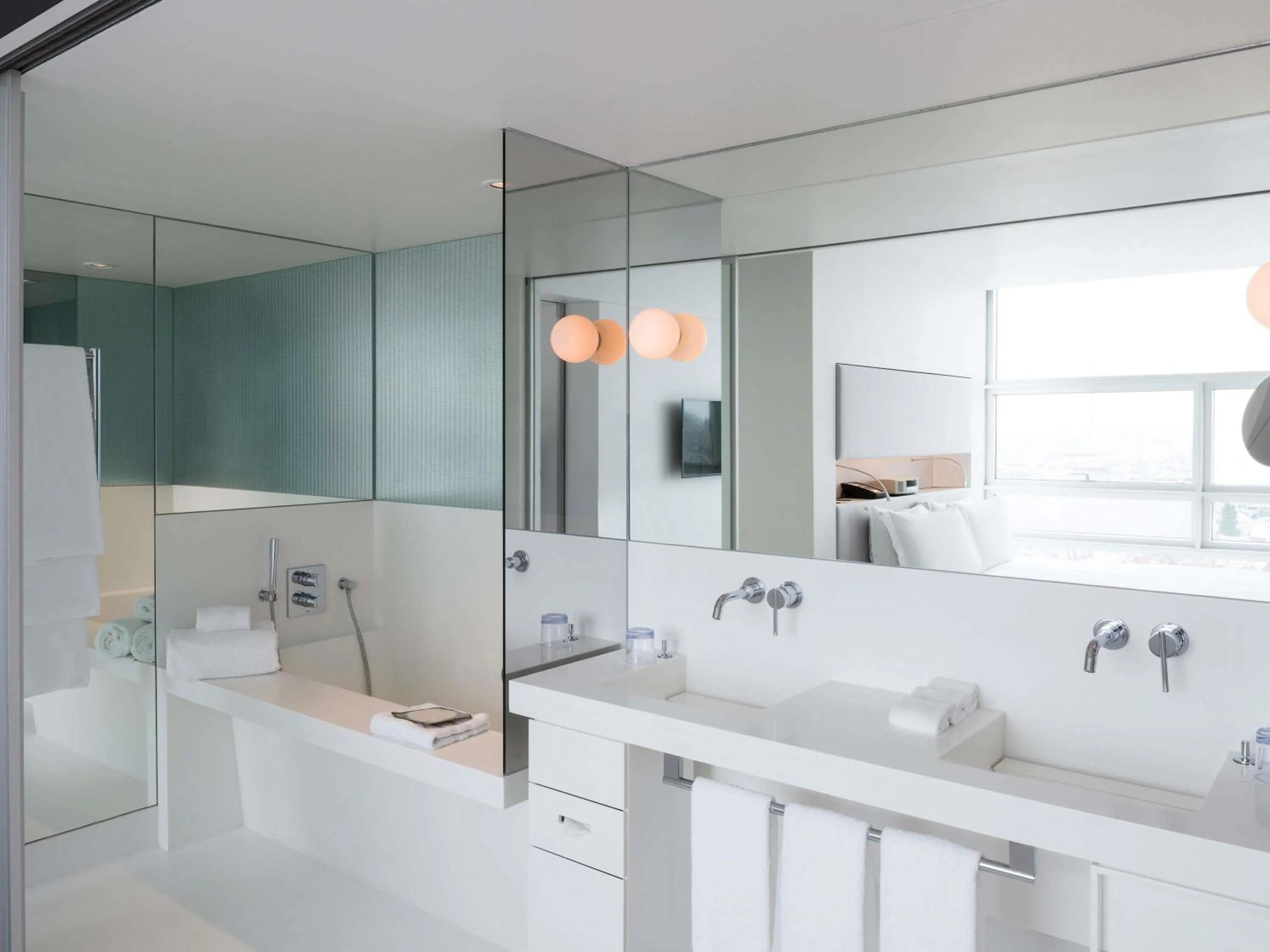 Bedroom in SO/ Vienna