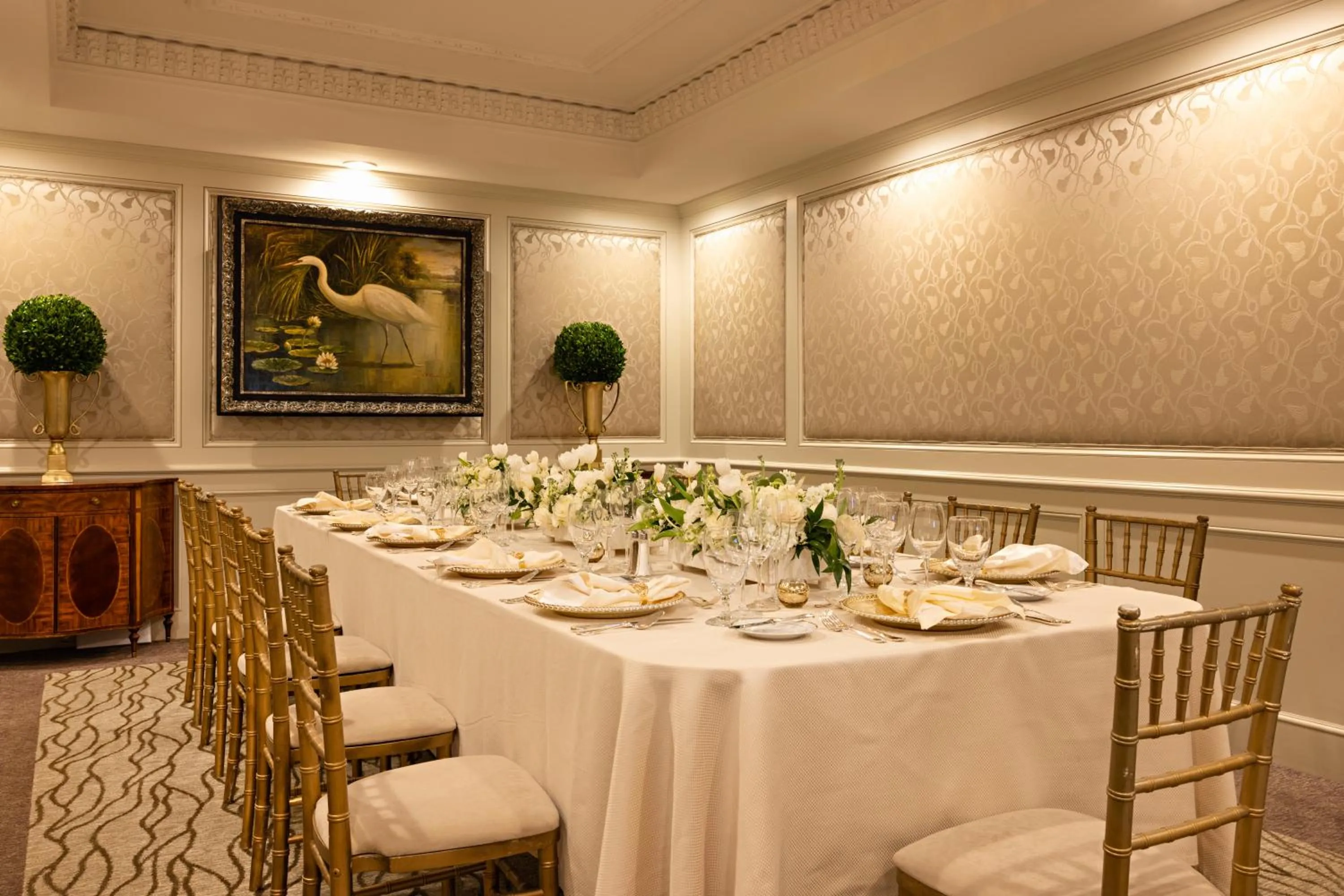 Market Pavilion Hotel