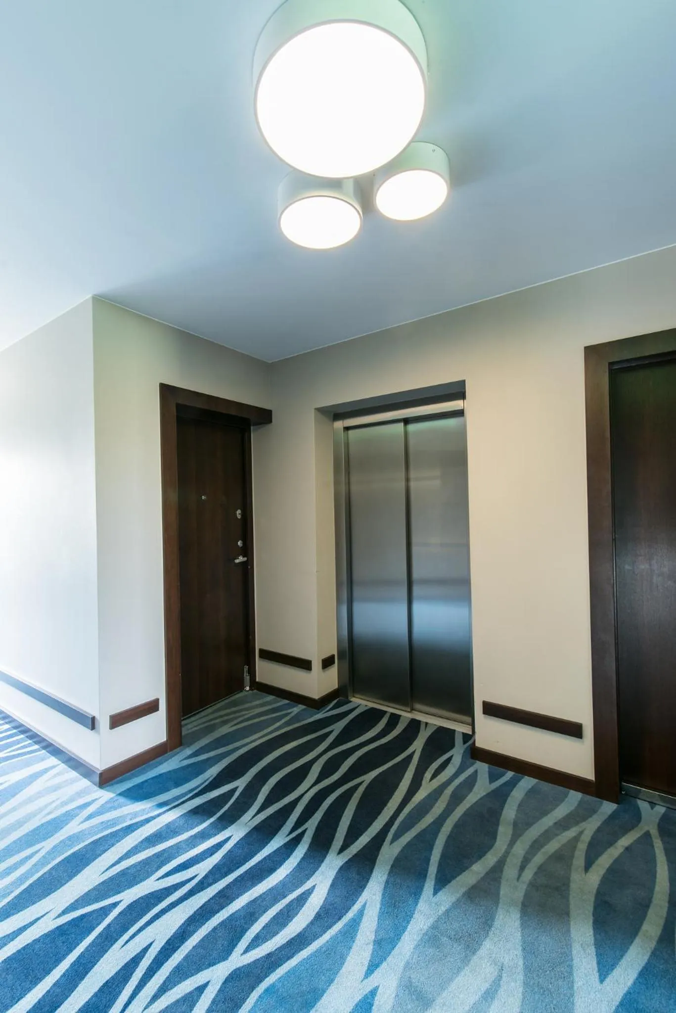 elevator in Hotel Porto