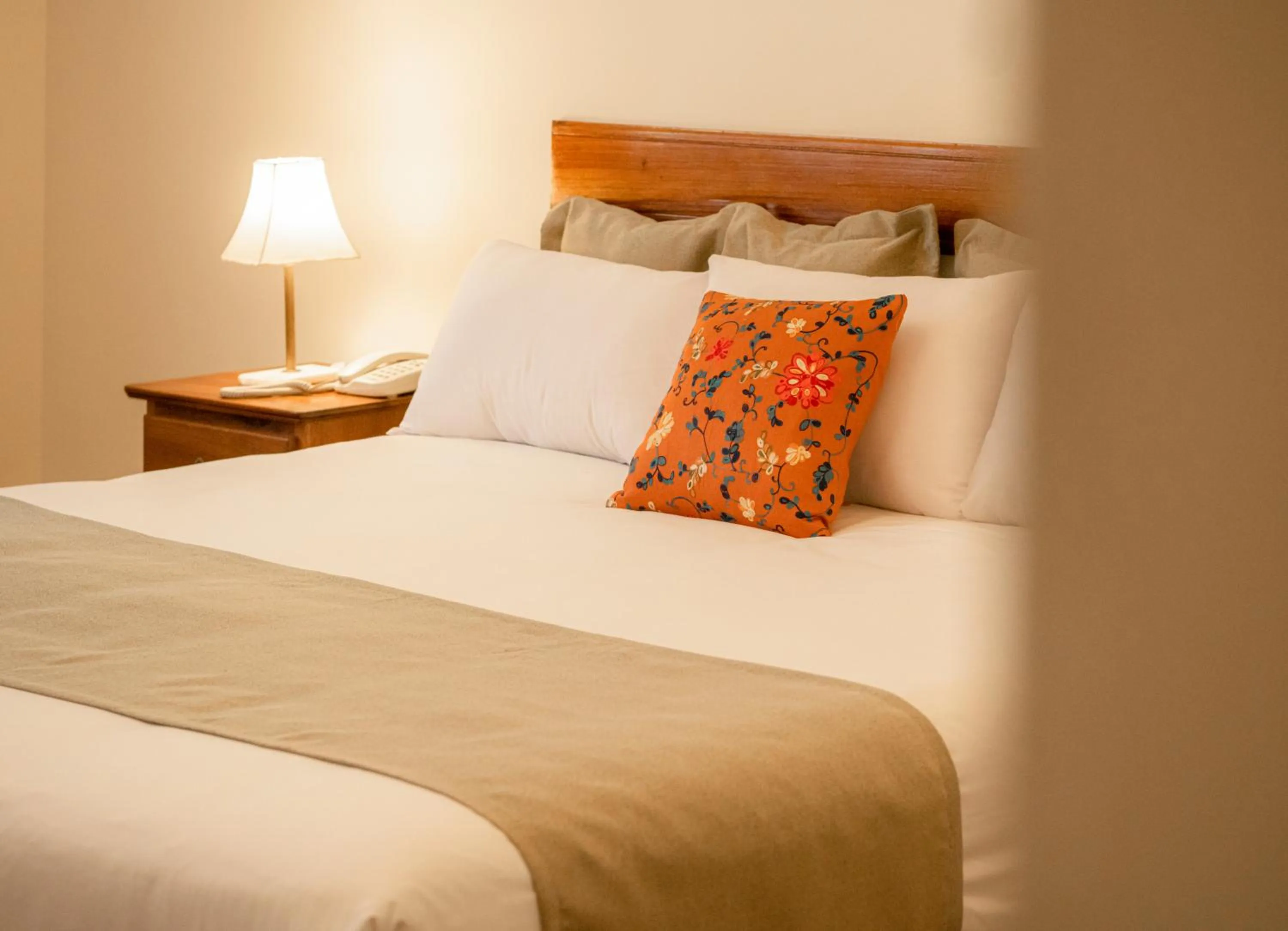 Photo of the whole room, Bed in Hotel Casa Campo by Cassana