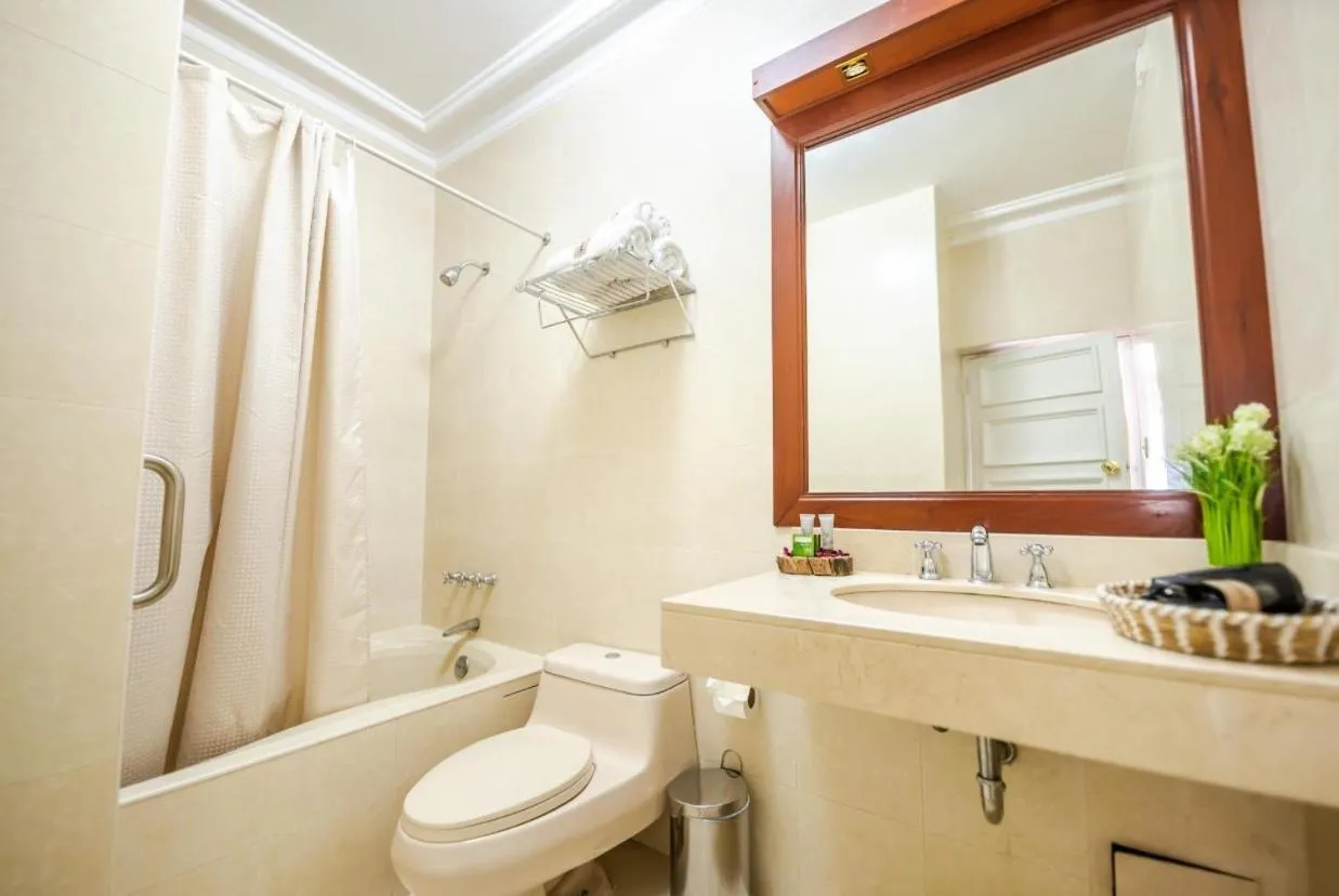 Bathroom in Hotel Casa Campo by Cassana