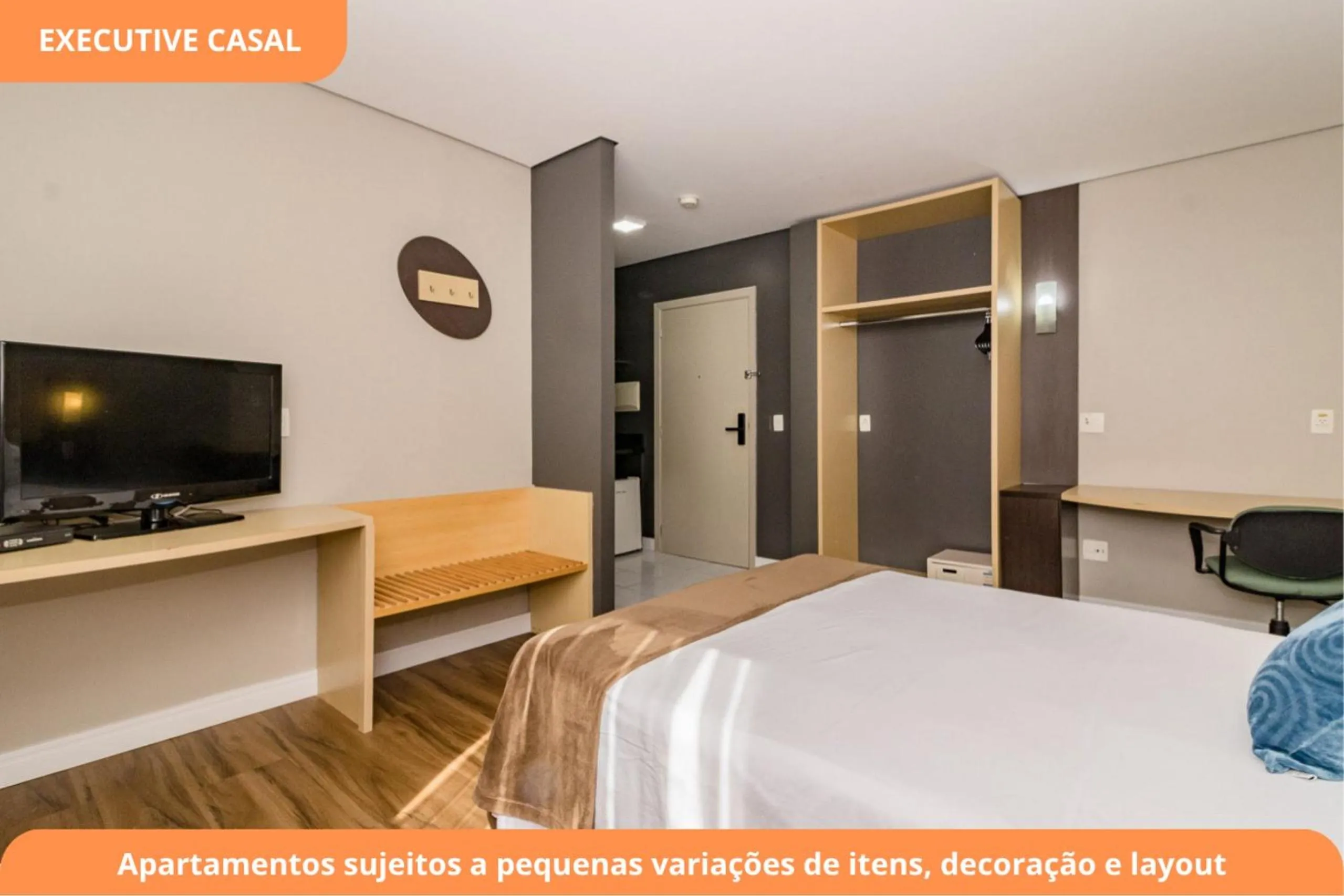 Living room, Bed in Century Park by My Way