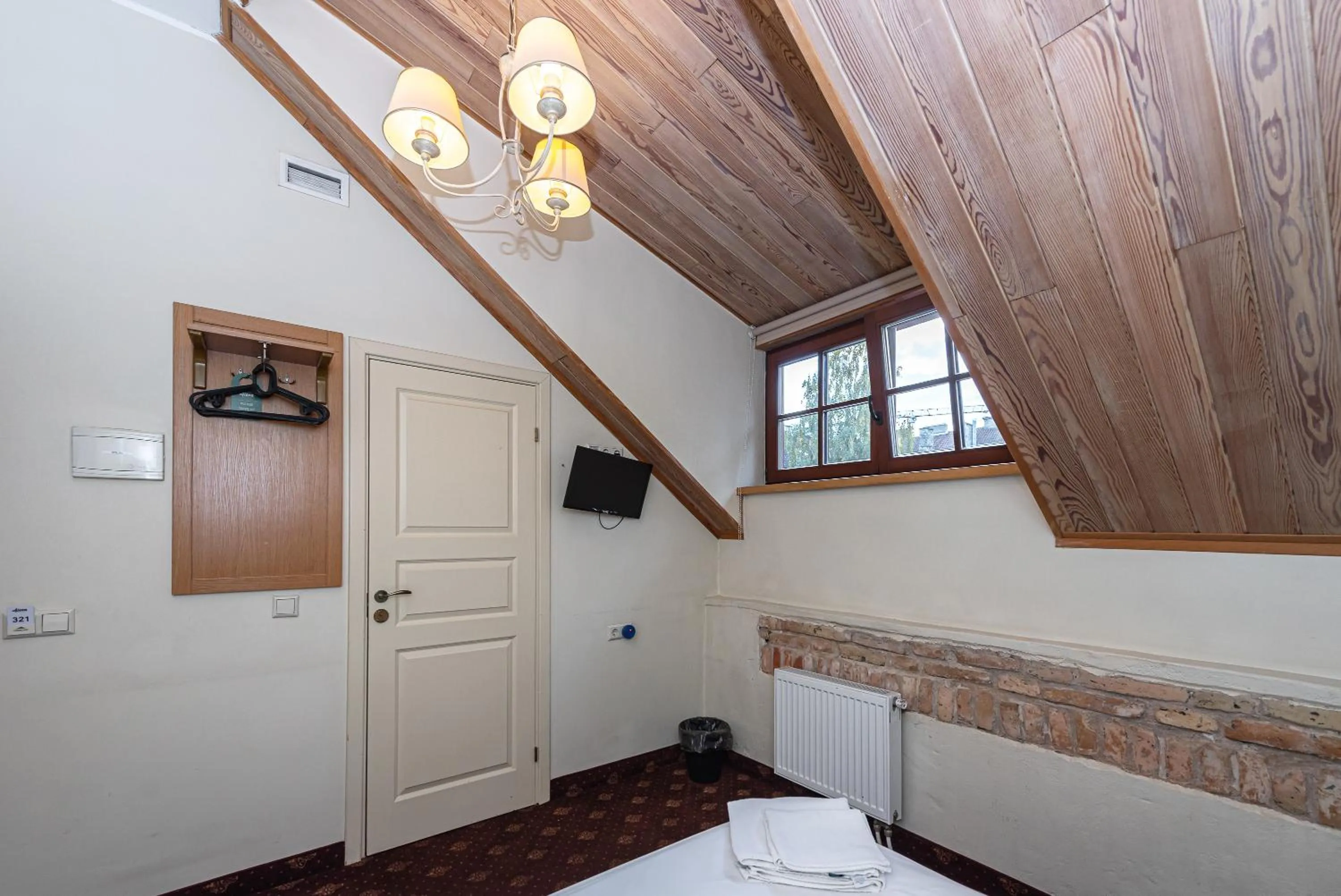 Bedroom, Bed in Alexa Old Town