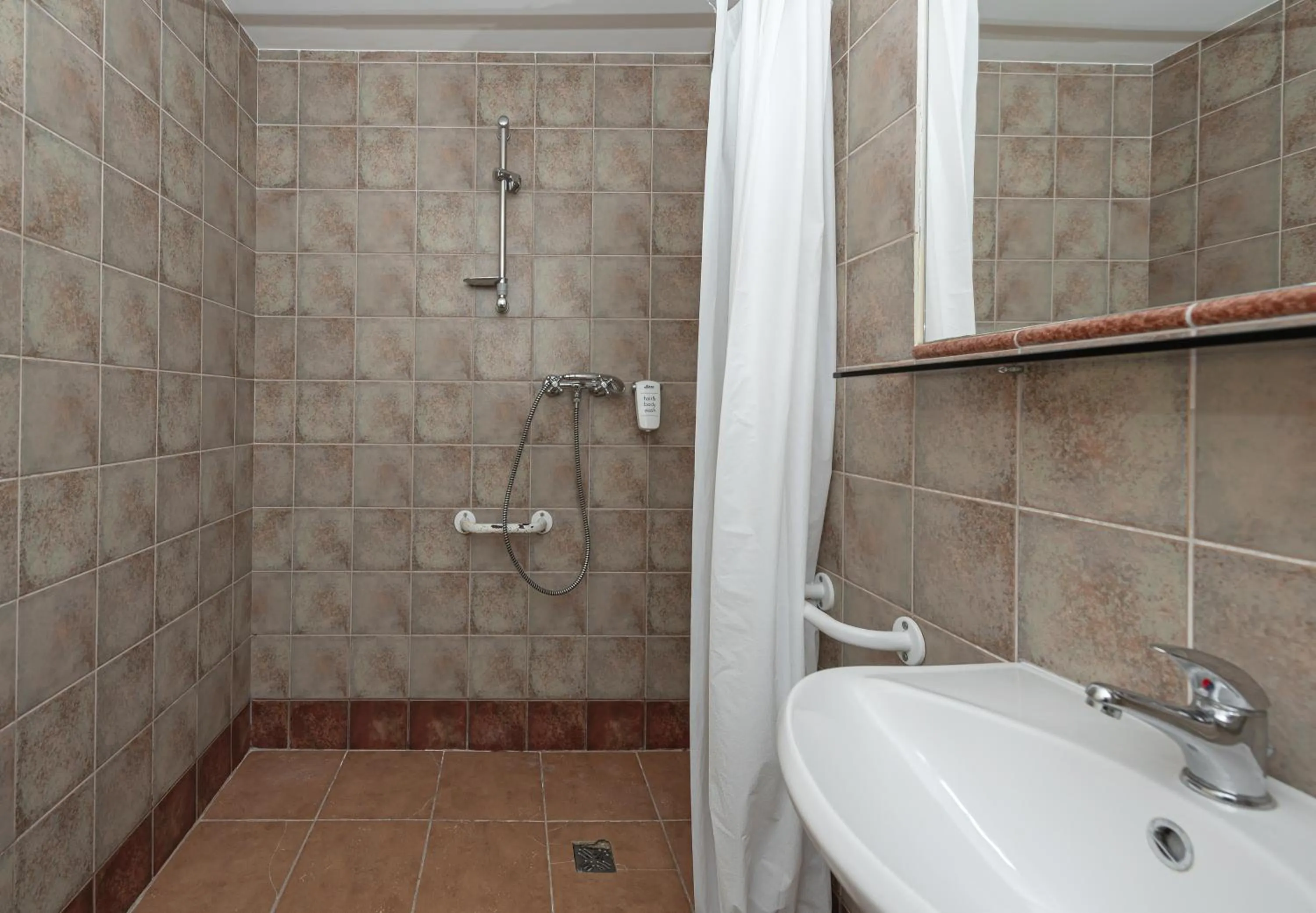 Shower in Alexa Old Town