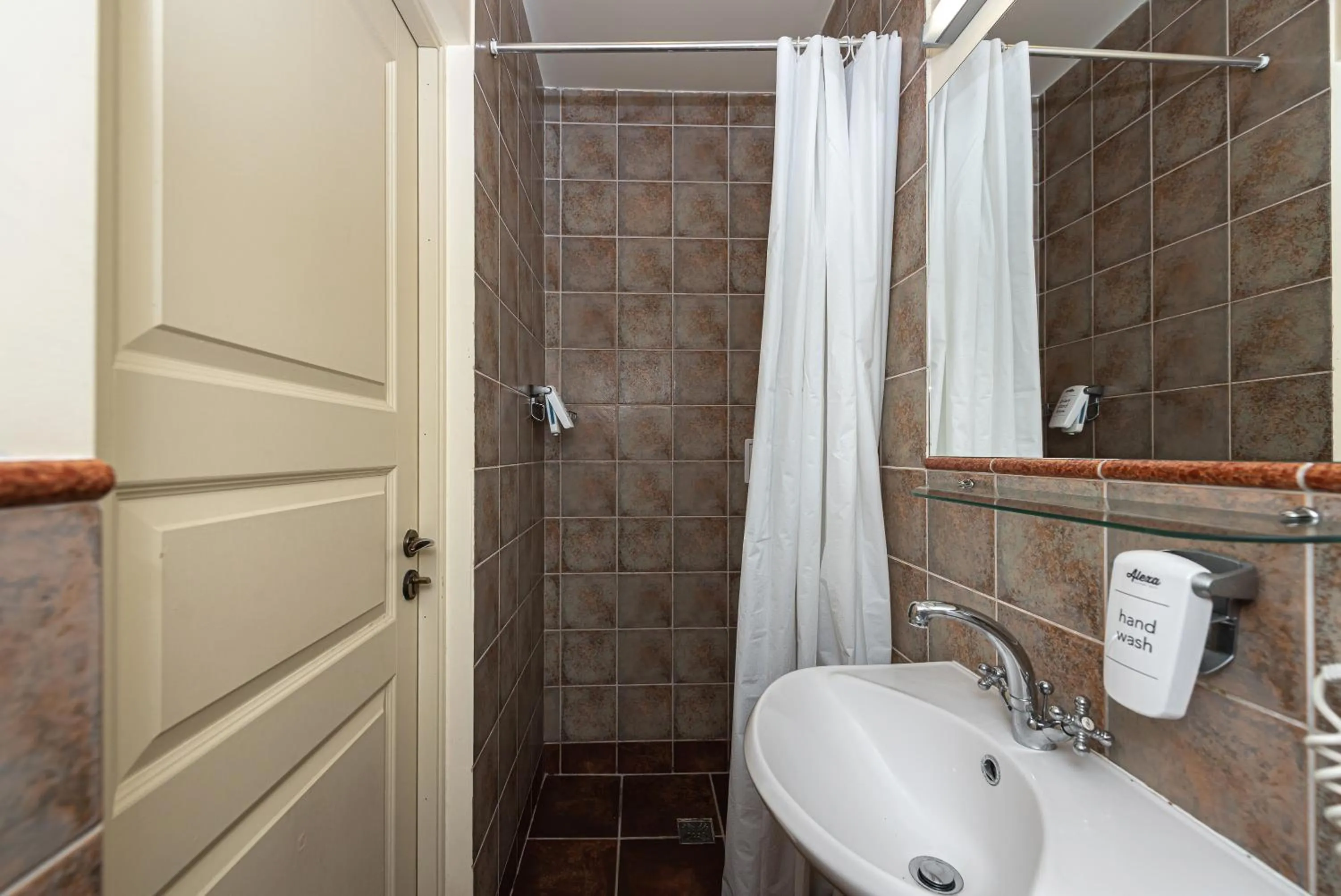 Shower in Alexa Old Town