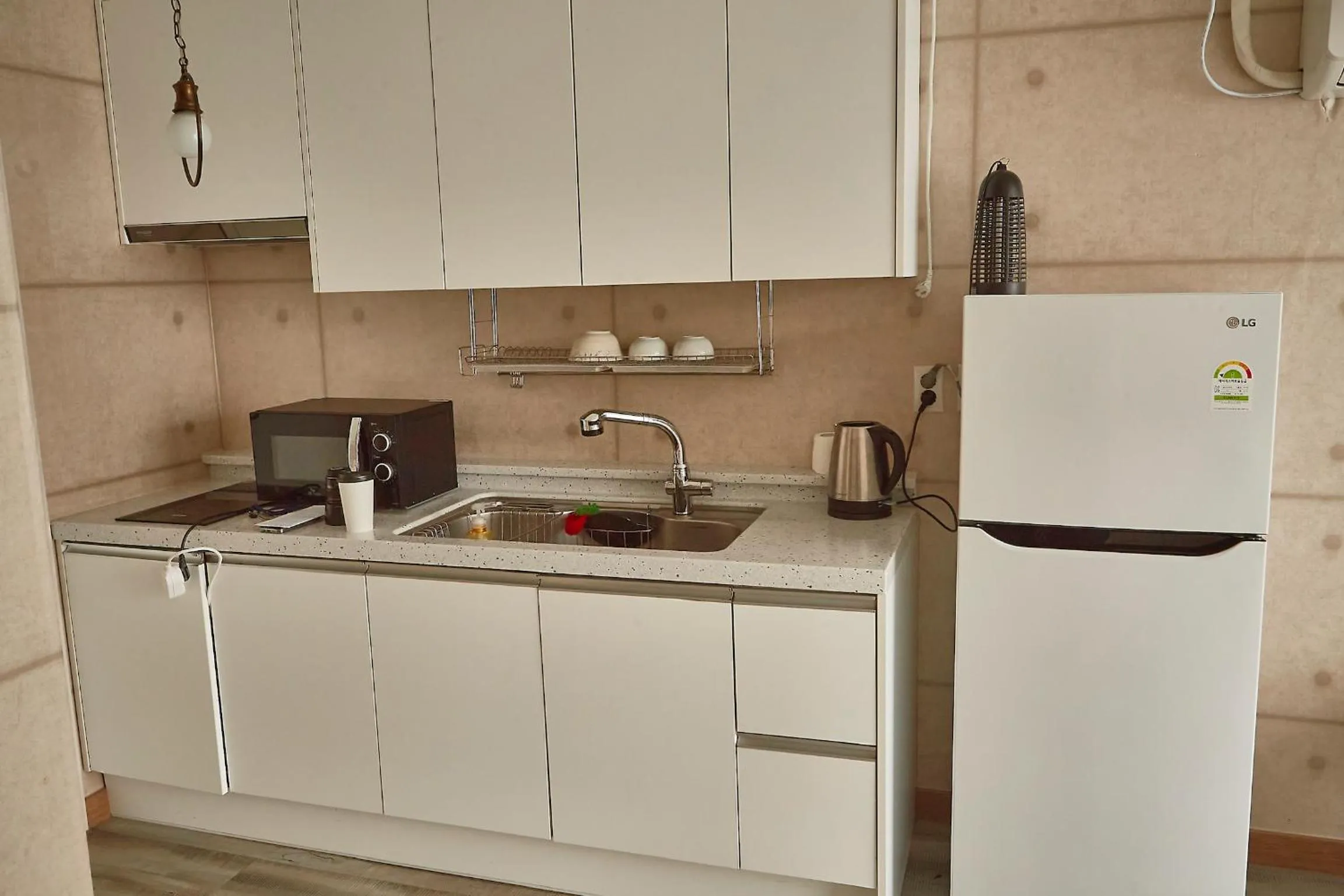 Kitchen or kitchenette in Guest 145