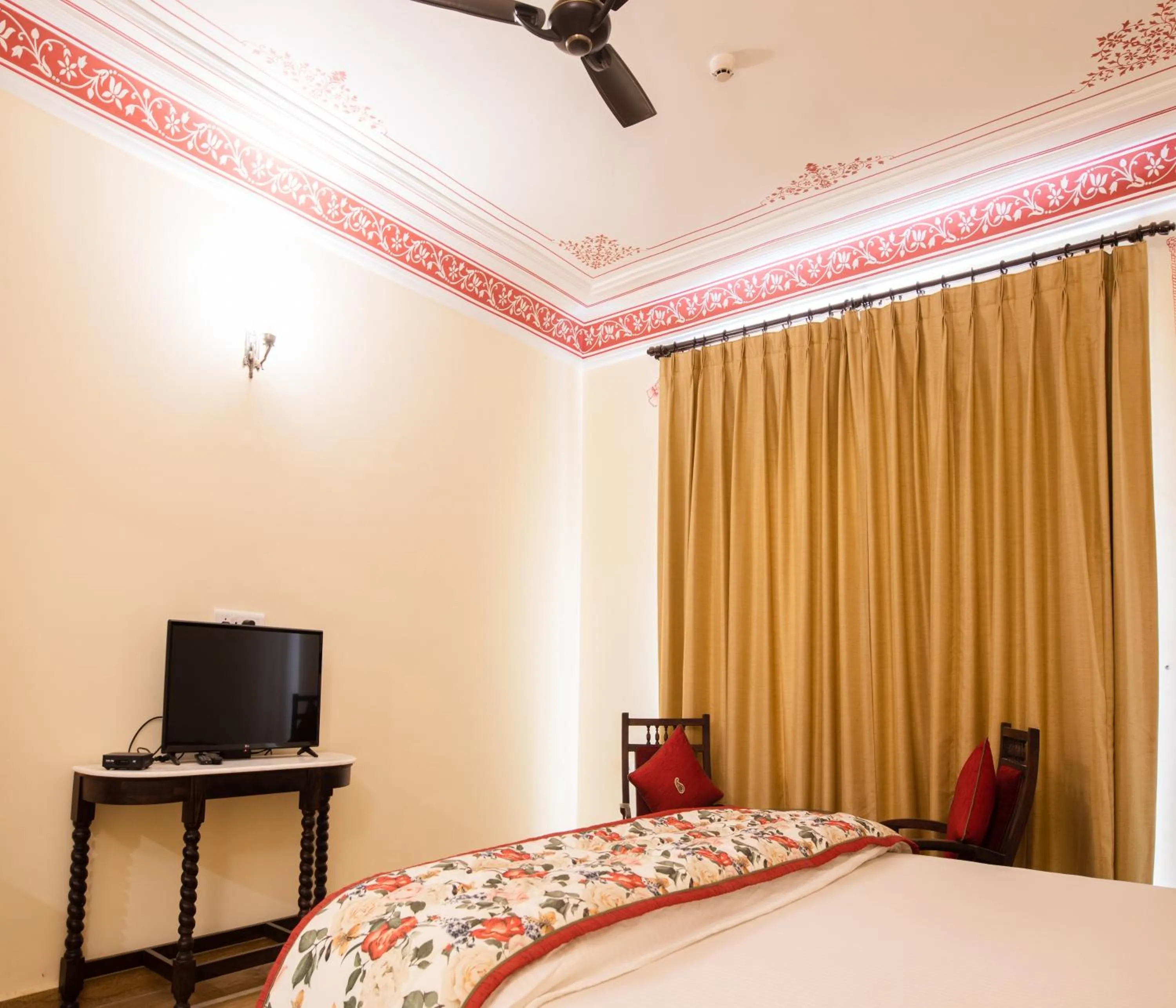 Bedroom, Bed in SKK The Fern An Ecotel Hotel, Jaisalmer