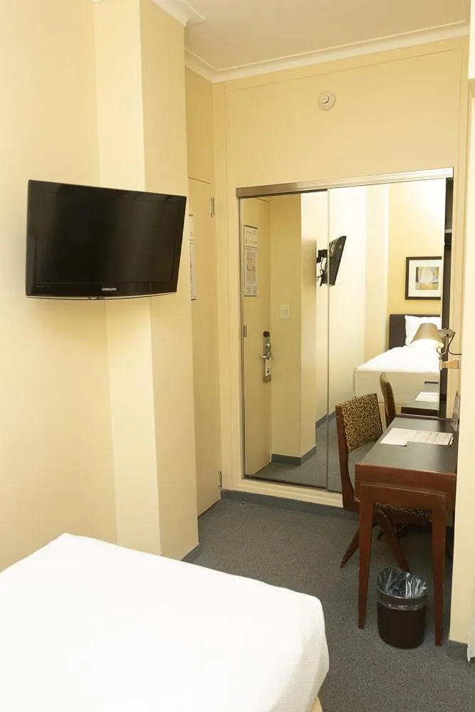 TV and multimedia, Bed in Austral Express