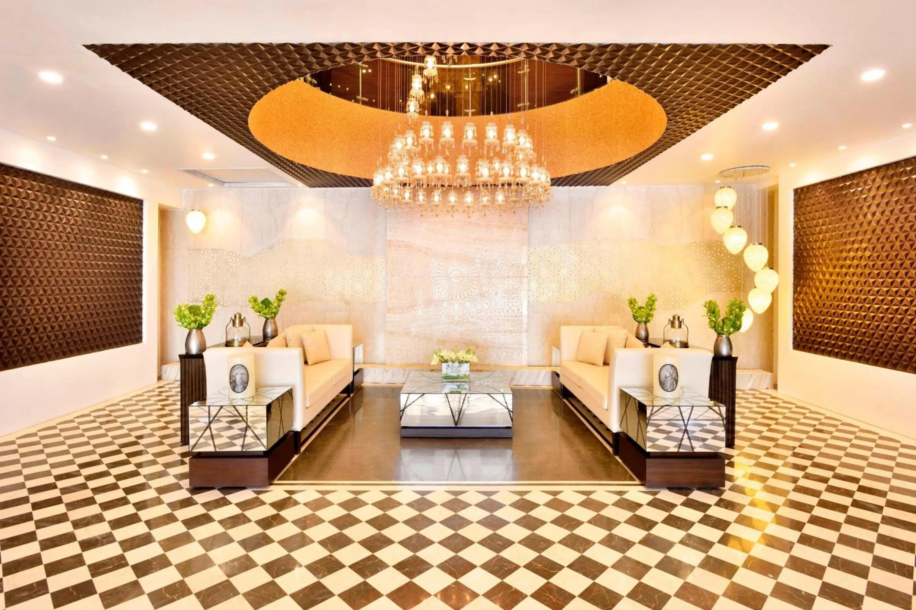 Lobby or reception, Bed in Four Points by Sheraton Srinagar