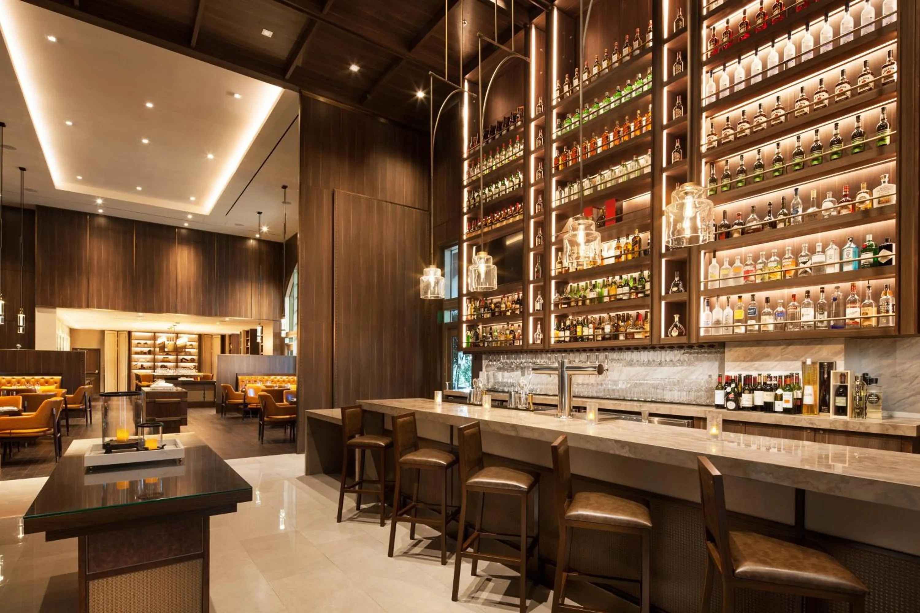 Restaurant/places to eat in Sheraton Los Angeles San Gabriel