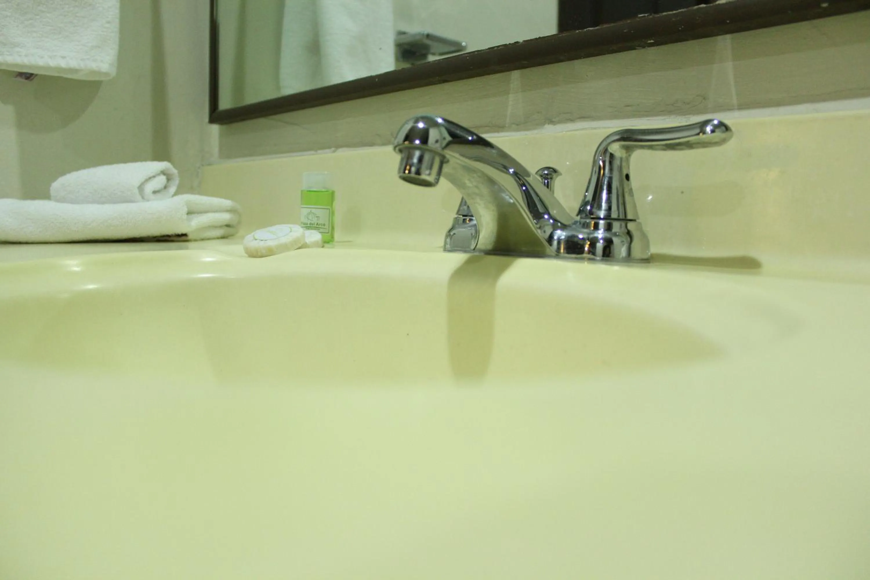 Bathroom in Hotel Plaza del Arco - Monterrey