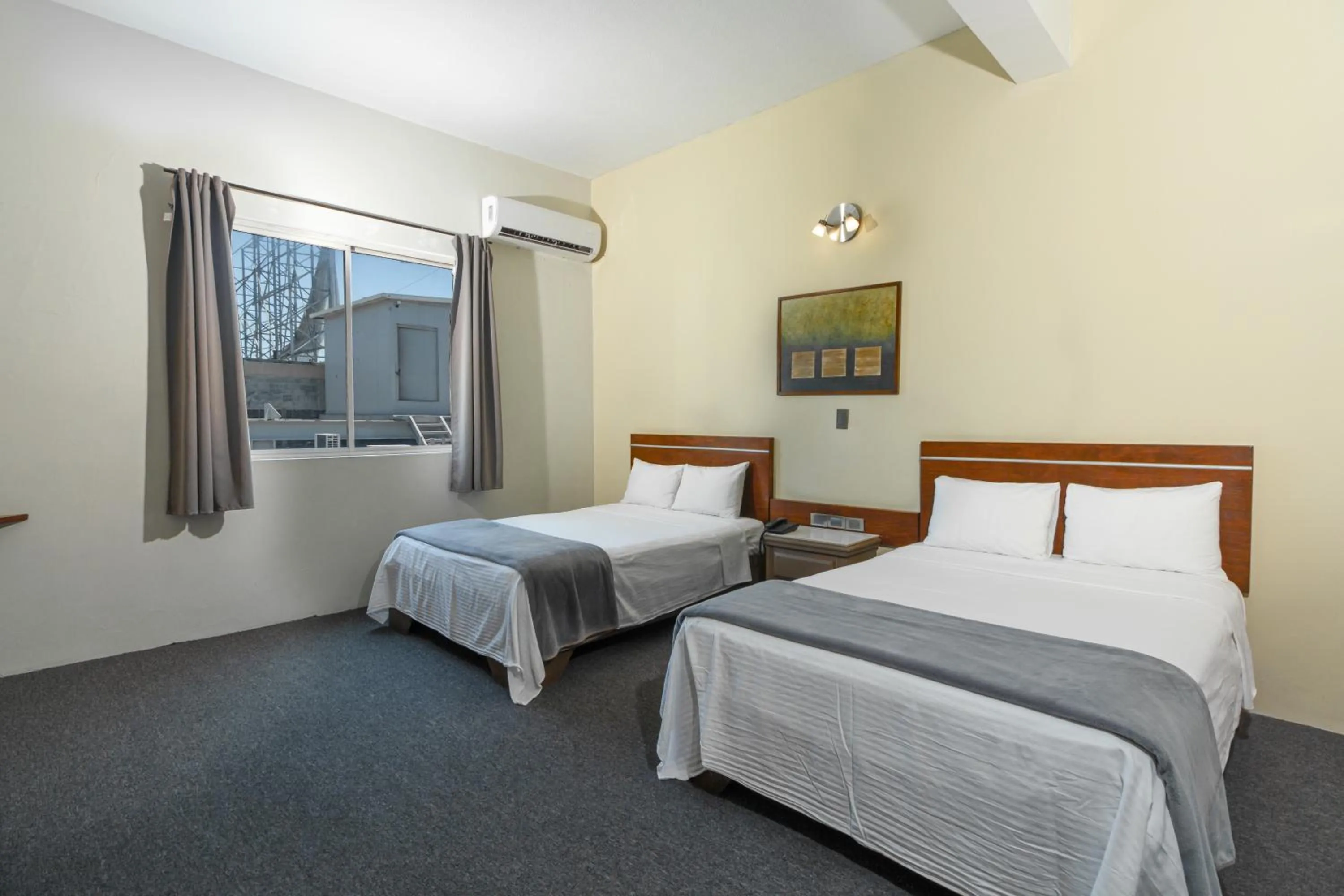 Bedroom, Bed in Hotel Plaza del Arco - Monterrey